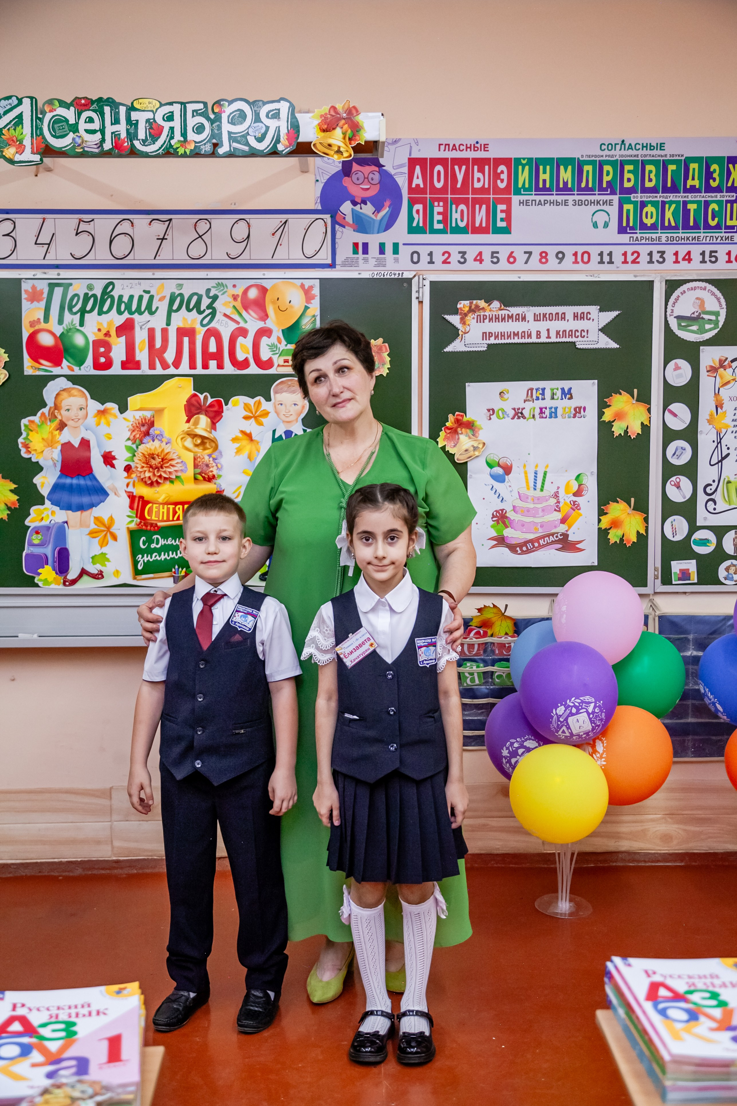 1 сентября линейка. Свадебный и семейный фотограф в Армавире