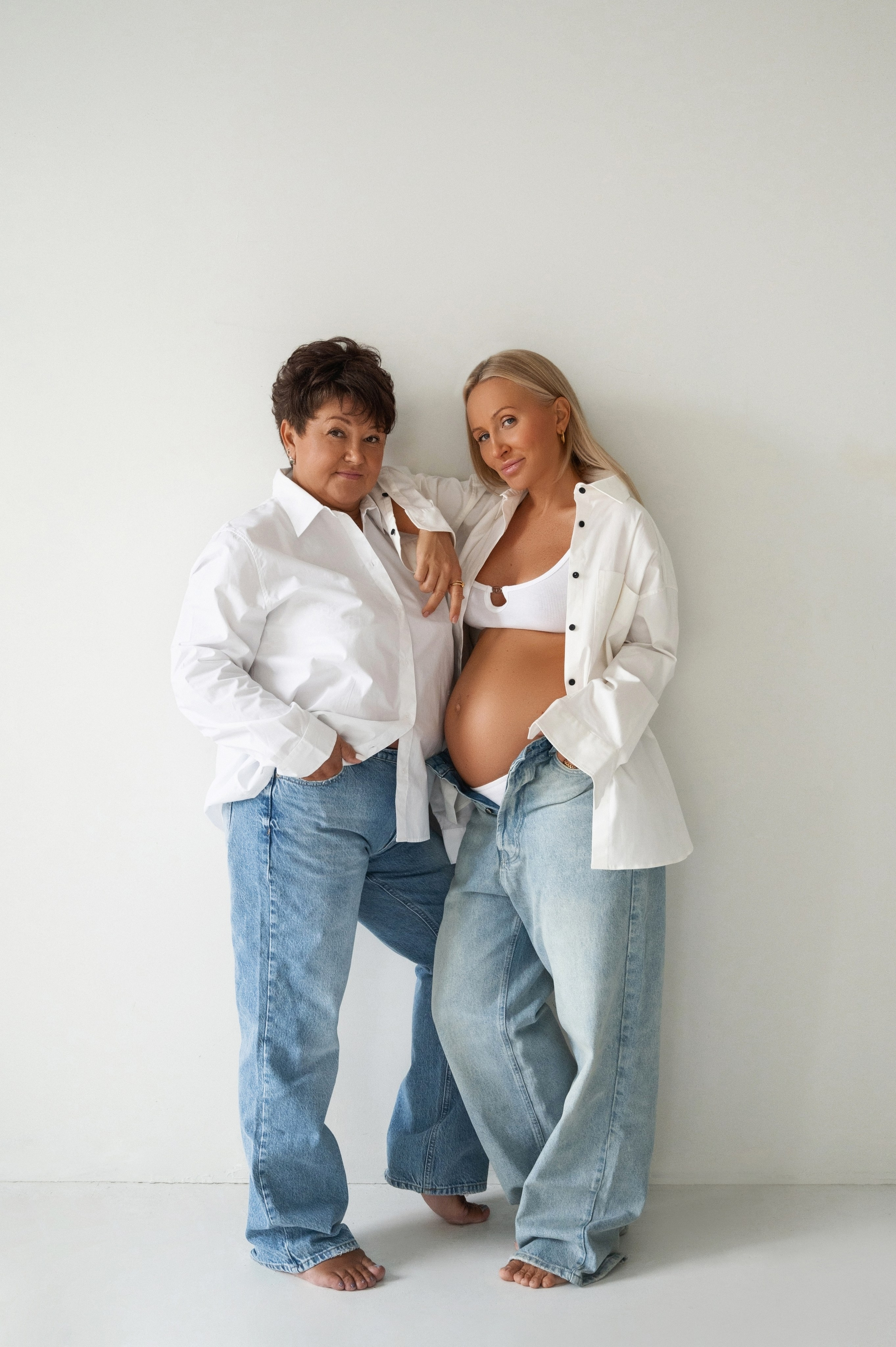 Профессиональный семейный и беременный фотограф в Санкт-Петербурге — Маргарита Иванова. Индивидуальные фотосессии под ключ: от образа до гот. Профессиональный фотограф беременности в СПБ. Стильные фотосессии беременности в стиле минимализм и классическая фотография