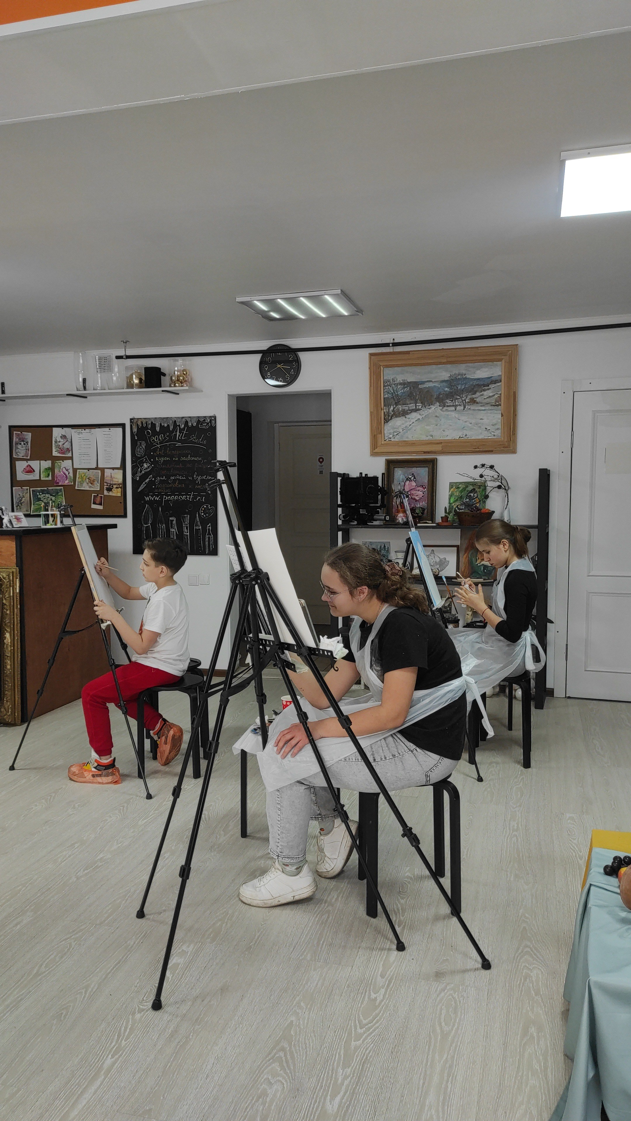 Подростки и дети постарше. Арт-вечеринки и мастер-классы в Москве для взрослых и детей