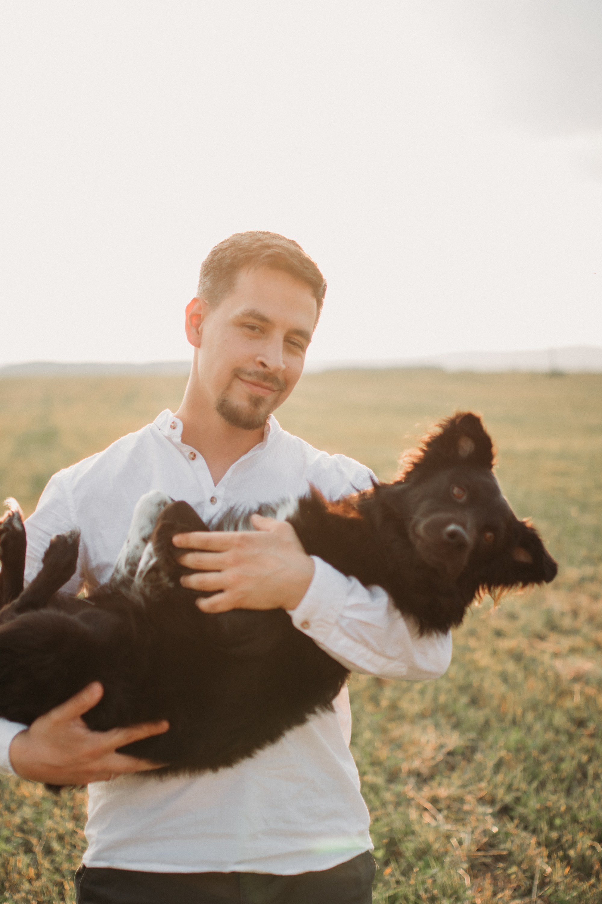 Фотосессия беременности в поле на закате. Семейный фотограф Екатеринбург Черепанова Олеся