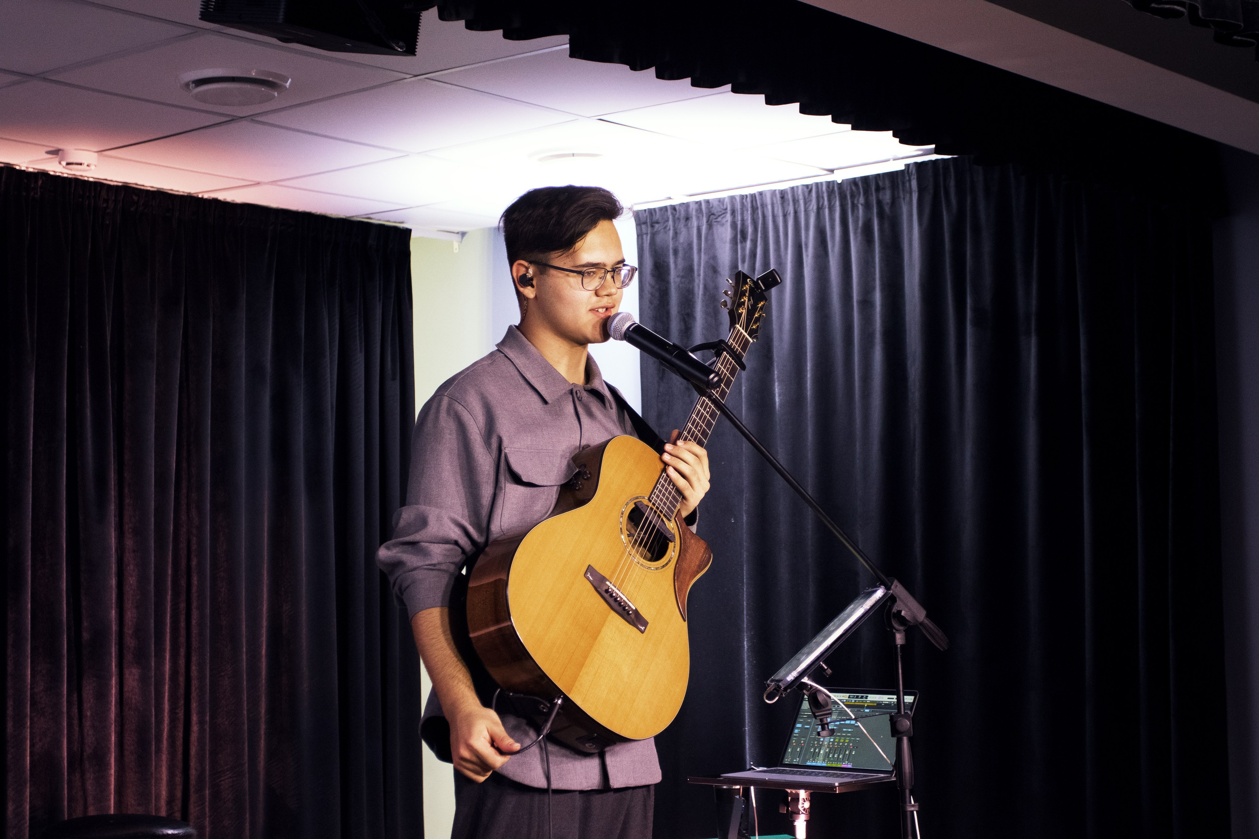 Дамир. Сольный концерт. Design Muginov