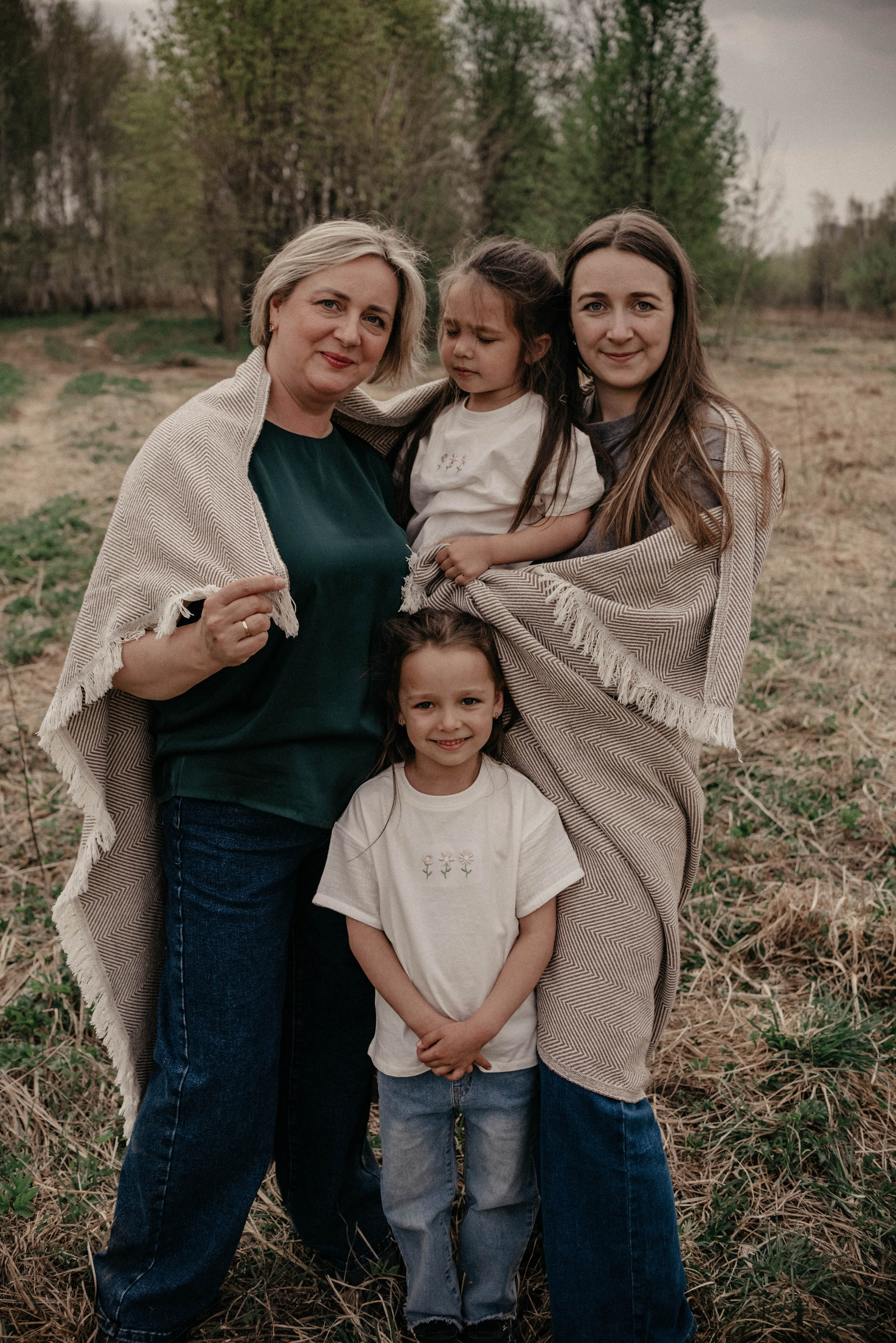 Прогулка с любимыми. Фотоссесия на природе. Семейный фотограф в Железнодорожном Масаева Елена