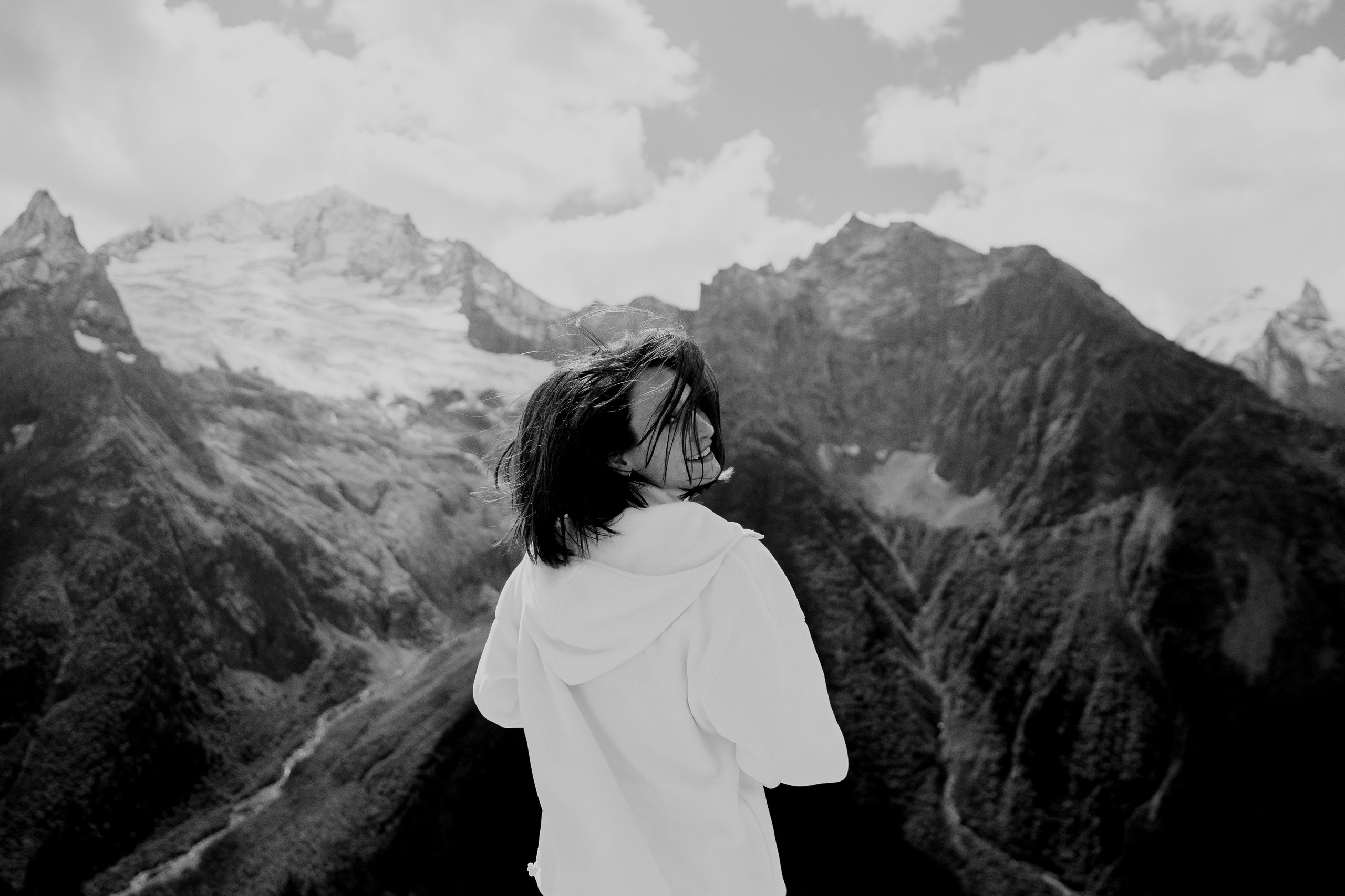 Юля с семьей, Домбай. Портфолио