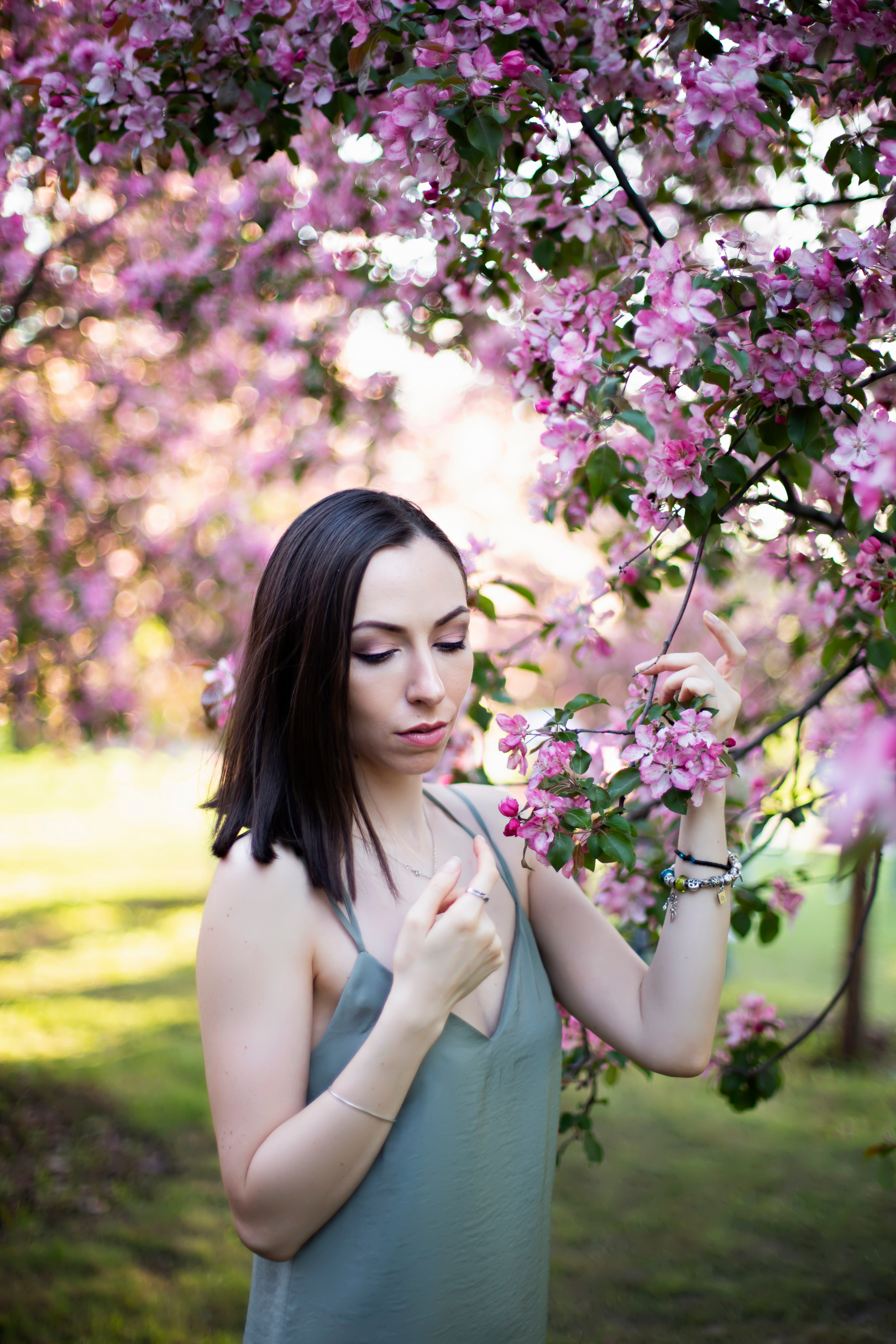 Весенняя фотосессия в цветах. Семейный и портретный фотограф в Москве Елена Флегант