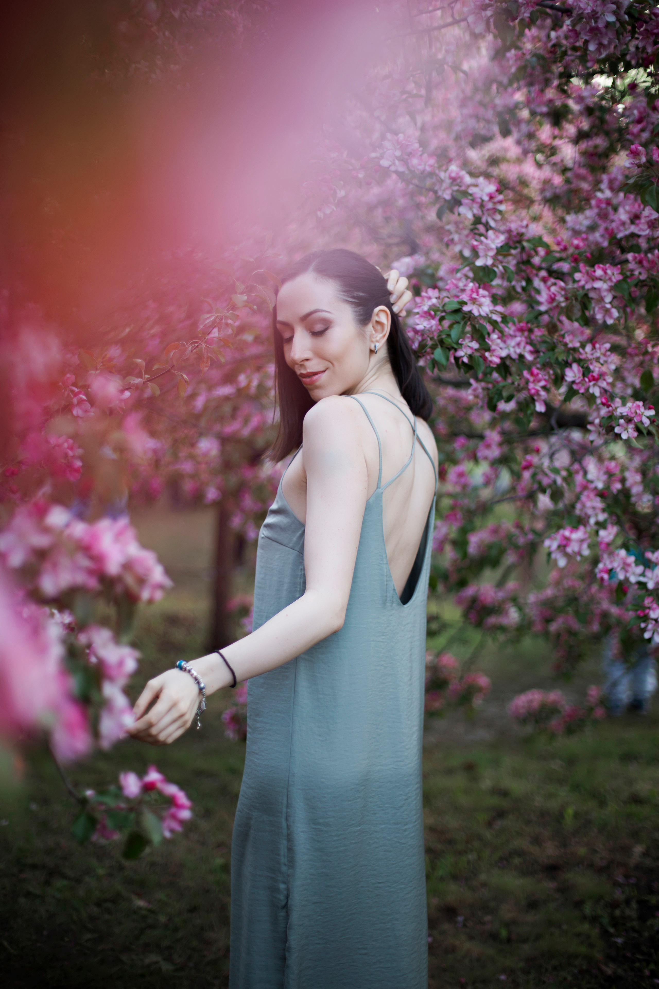 Весенняя фотосессия в цветах. Семейный и портретный фотограф в Москве Елена Флегант