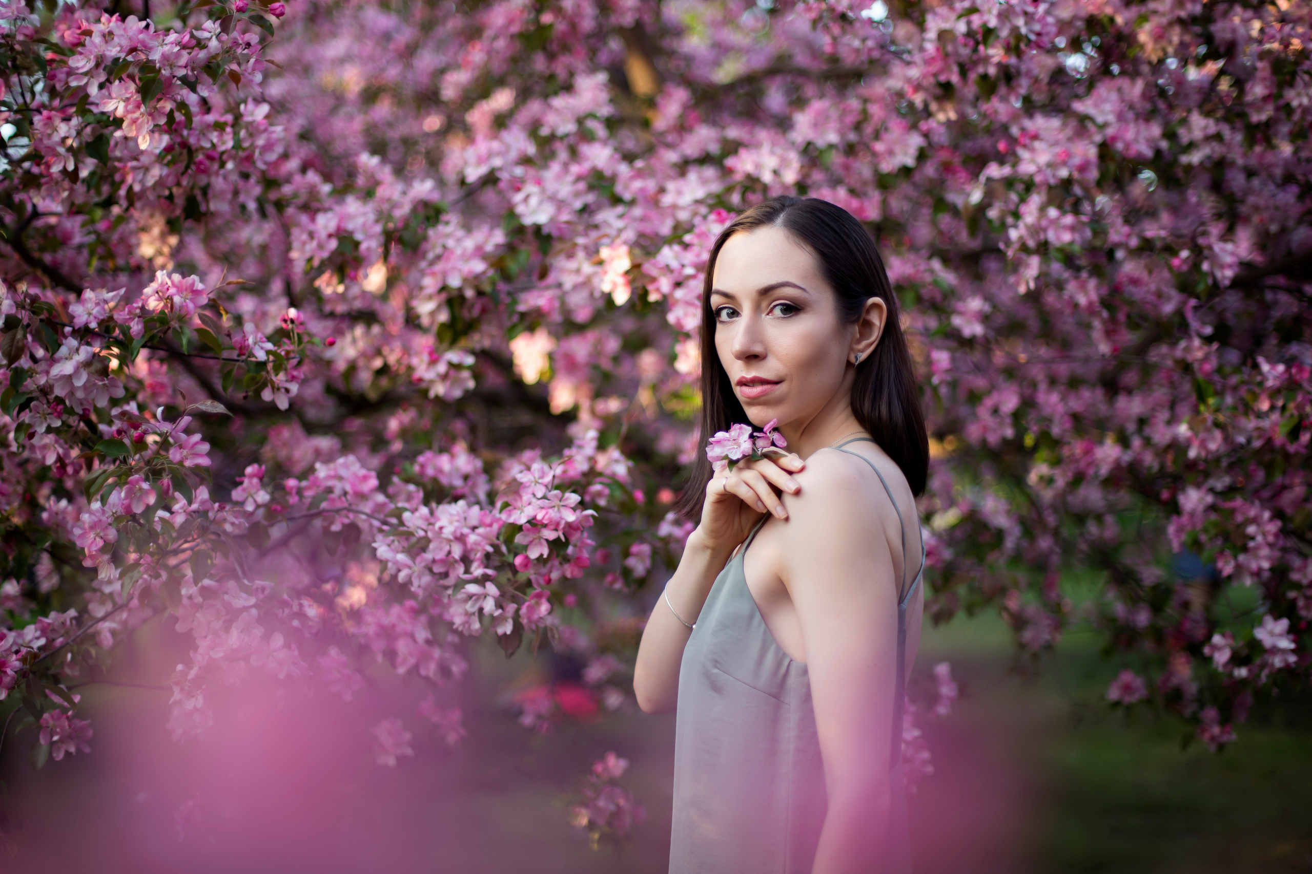 Весенняя фотосессия в цветах. Семейный и портретный фотограф в Москве Елена Флегант