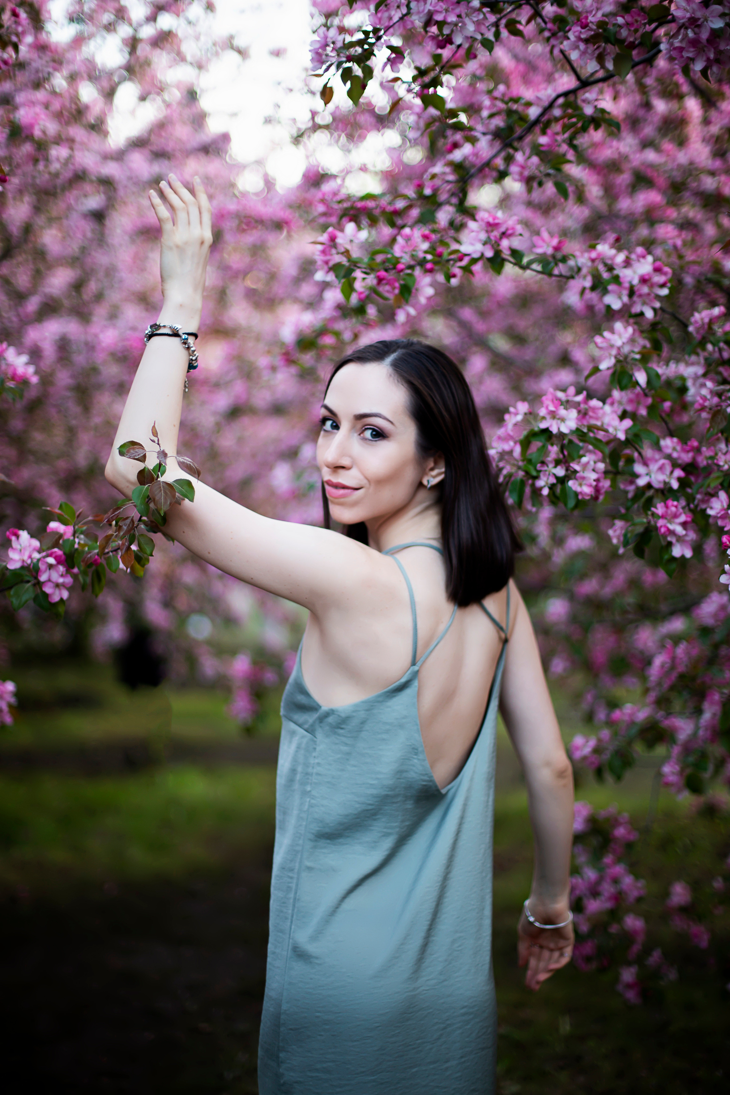 Весенняя фотосессия в цветах. Семейный и портретный фотограф в Москве Елена Флегант