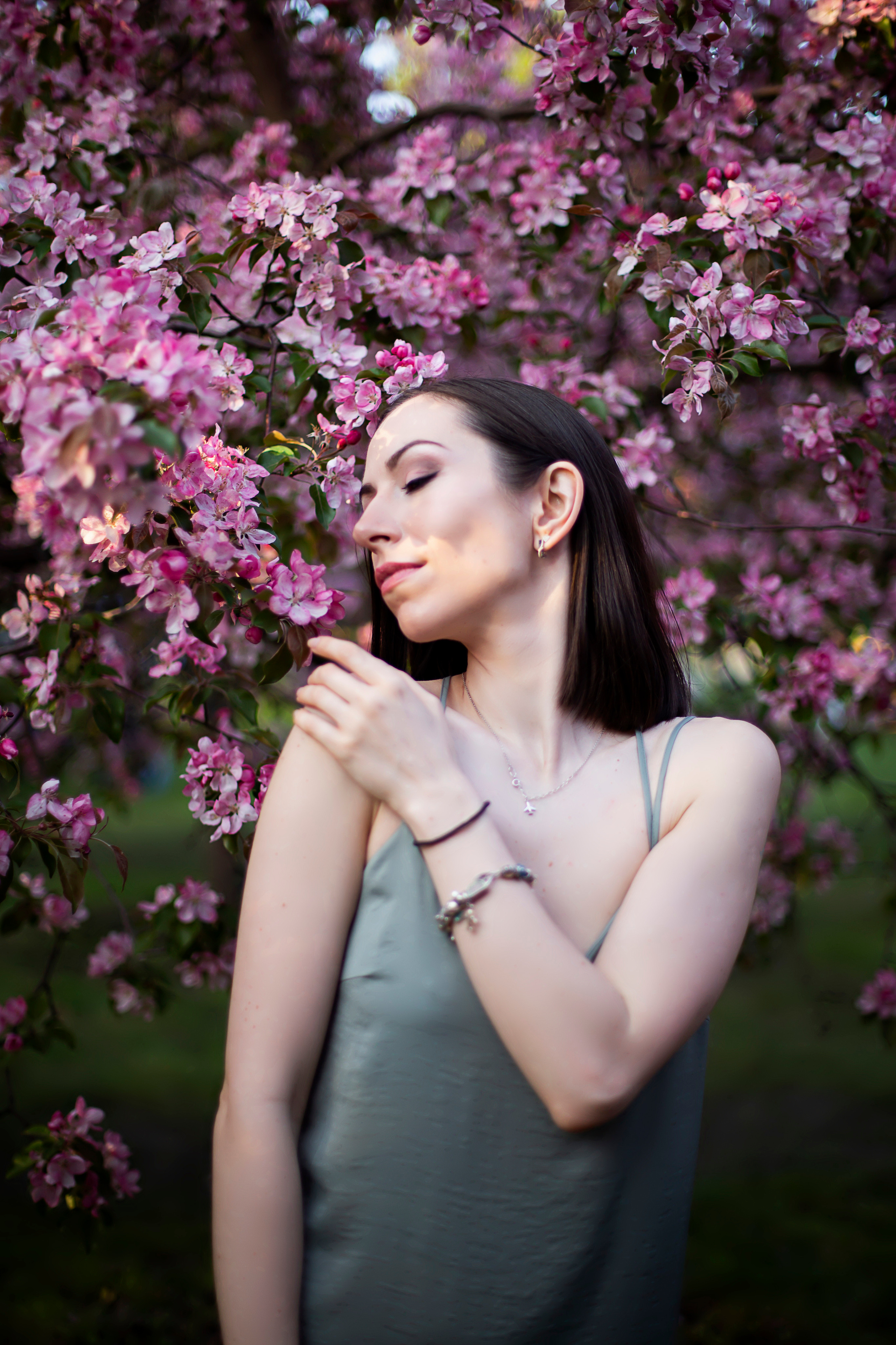 Весенняя фотосессия в цветах. Семейный и портретный фотограф в Москве Елена Флегант