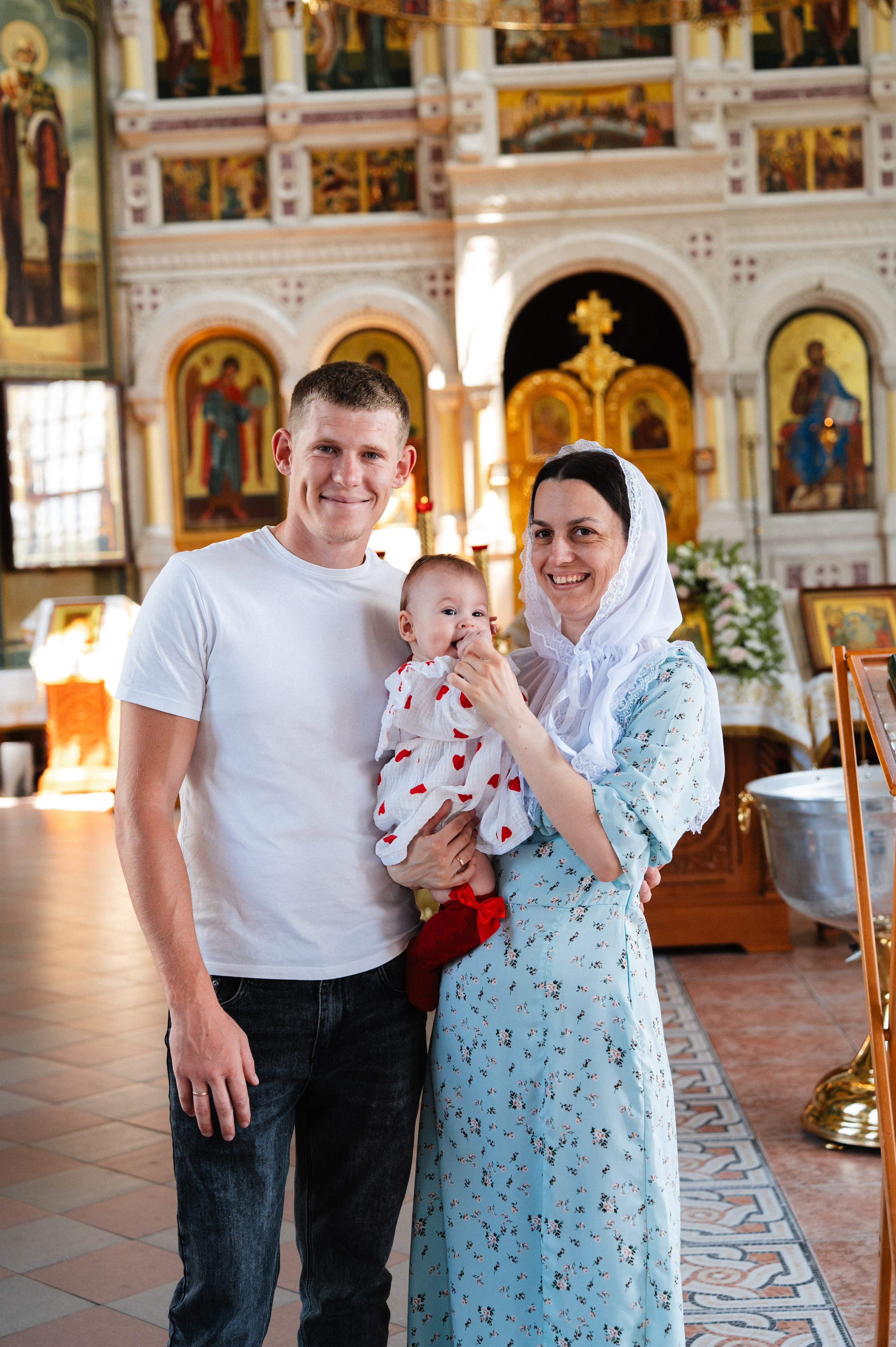 Таинство Крещения Дарьи (Храм Преполовения Пятидесятницы). Фотограф Ярута Оксана / Ростов-на-Дону