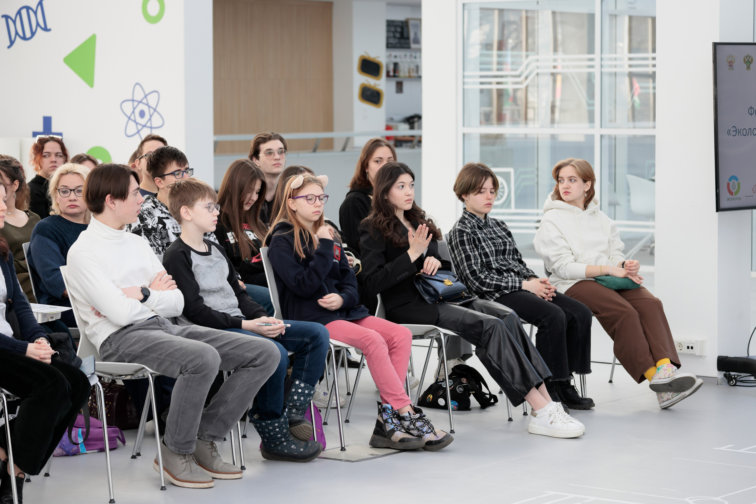 Форсайт-сессия 2023. Попов.фото — Предметная фотостудия в Новой Москве