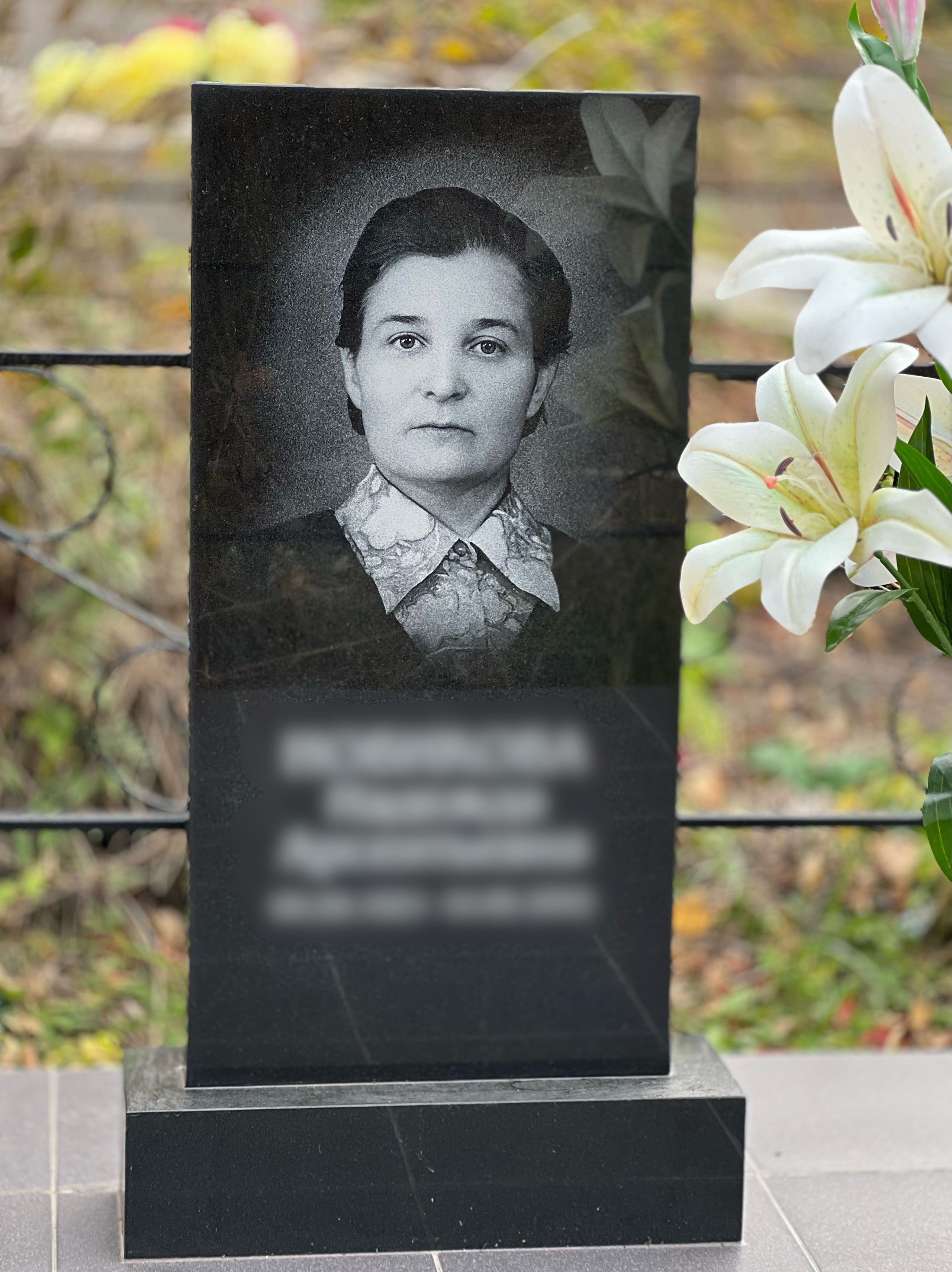 Гравировка от наших художников. ГРАНИТ26 Ритуальные услуги Железногорск. Благоустройство могил, продажа памятников