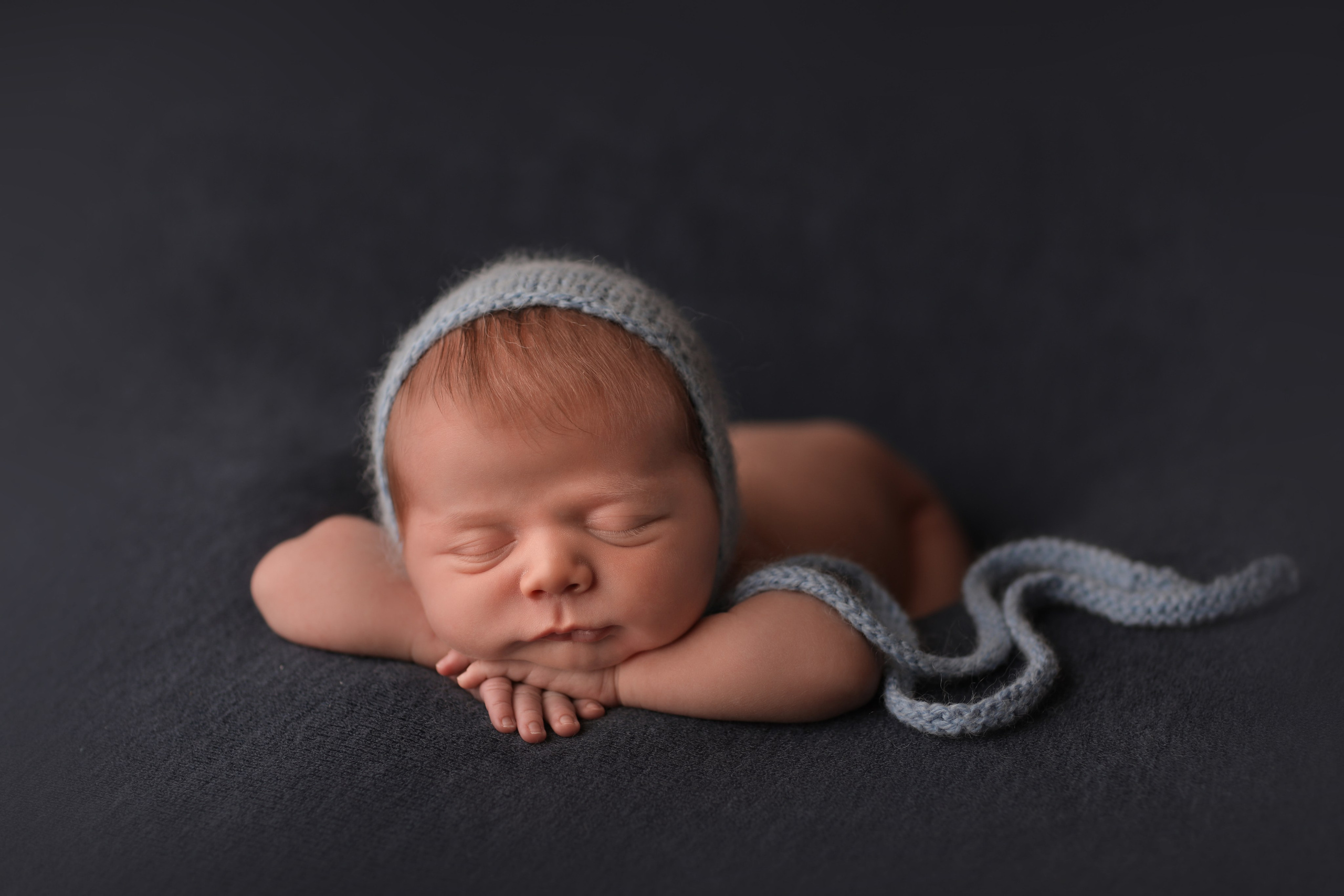 PH @anna_molodykh_newborn.almaty. Retoucher Aleksmokh