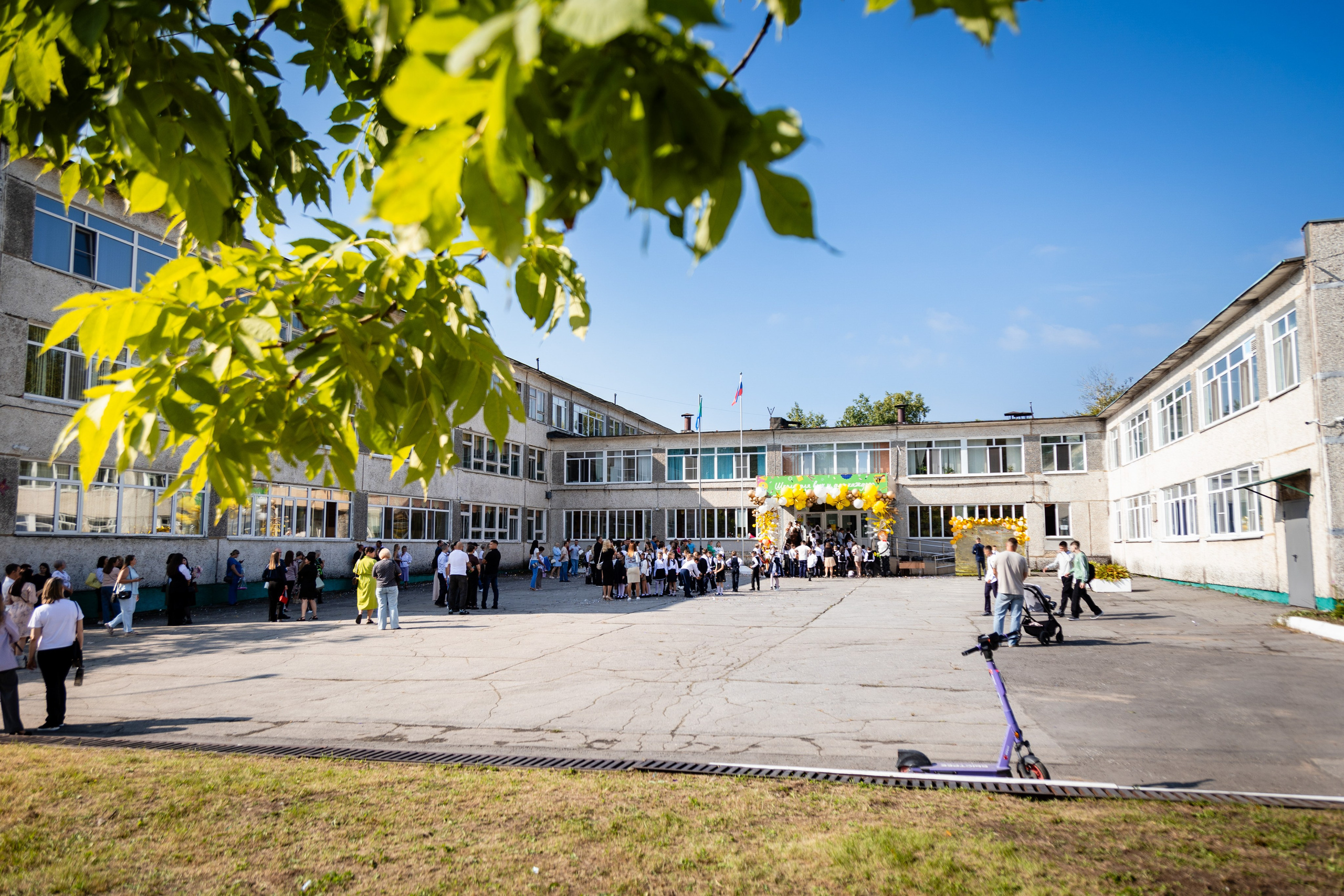 Гимназия № 50. Детский фотограф видеограф в Хабаровске Михаил Орлов