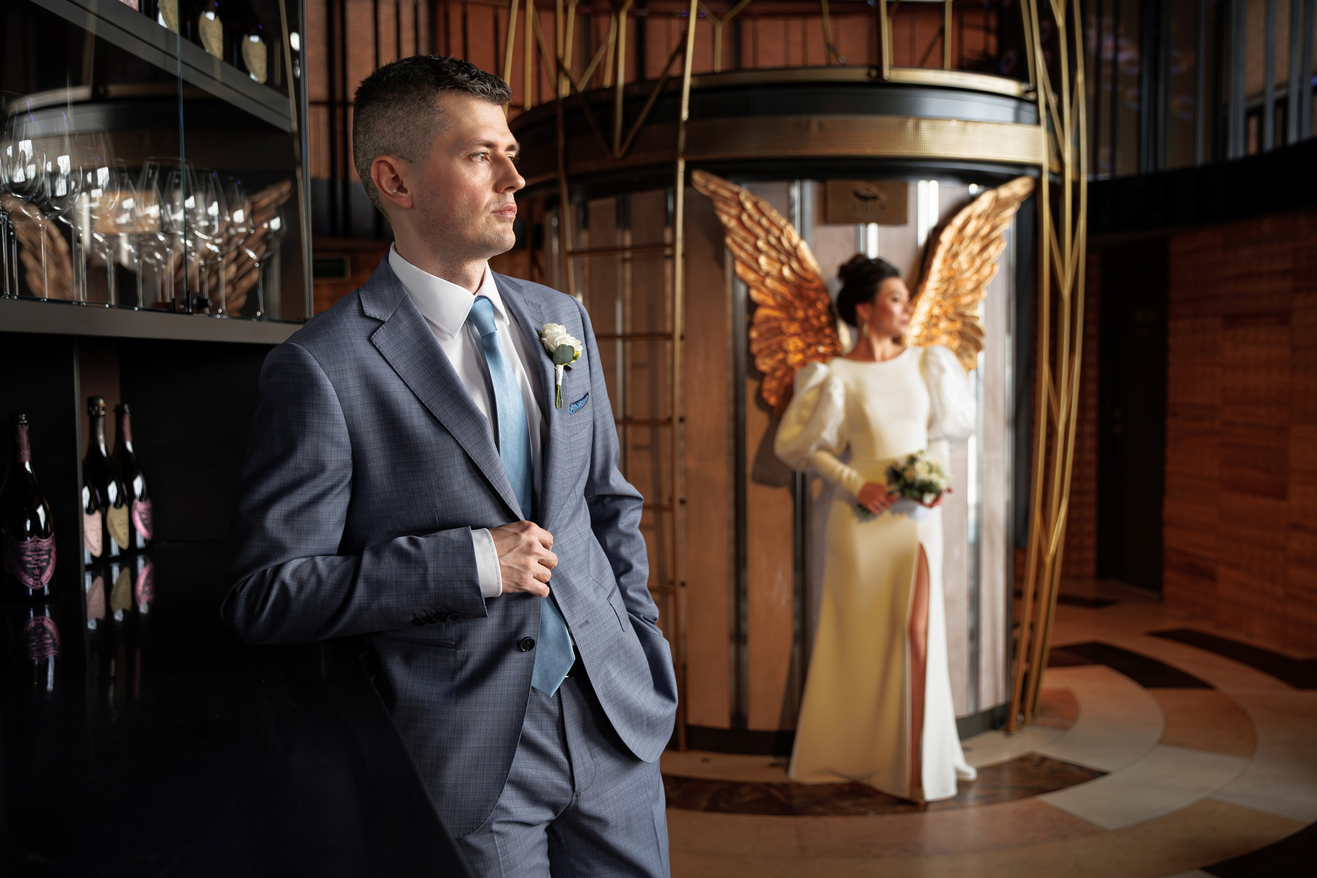 Свадебная фотосессия в библиотеке читальне им Пушкина. Свадебный фотограф Москва и МО Сергей Киржаев