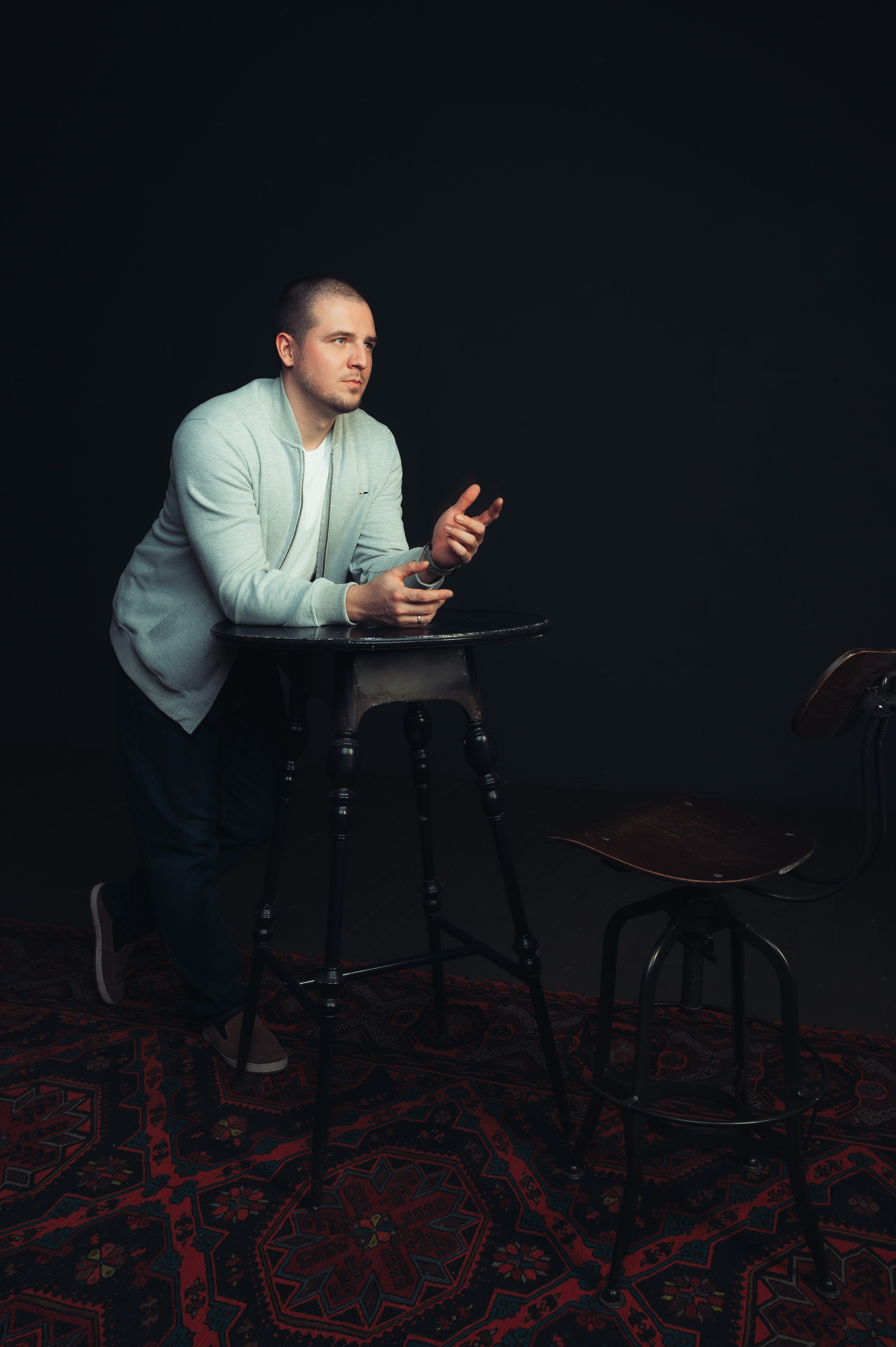 Никита Пустовалов — портретная съёмка. Иван Кубик — фотограф и видеограф