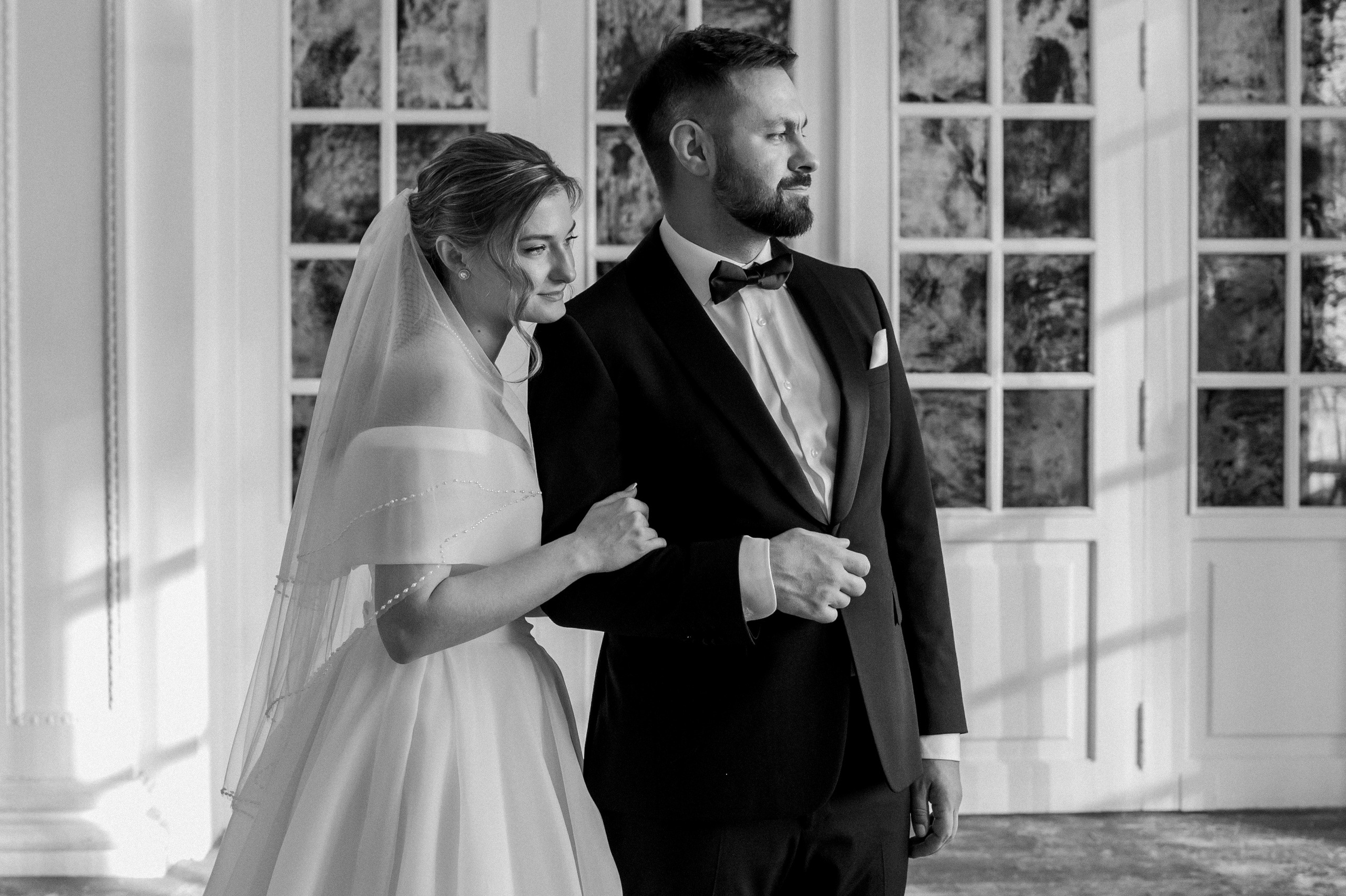 Регистрация брака и фотосессия в Особняке Royal. Свадебный фотограф Москва — Сергей и Татьяна