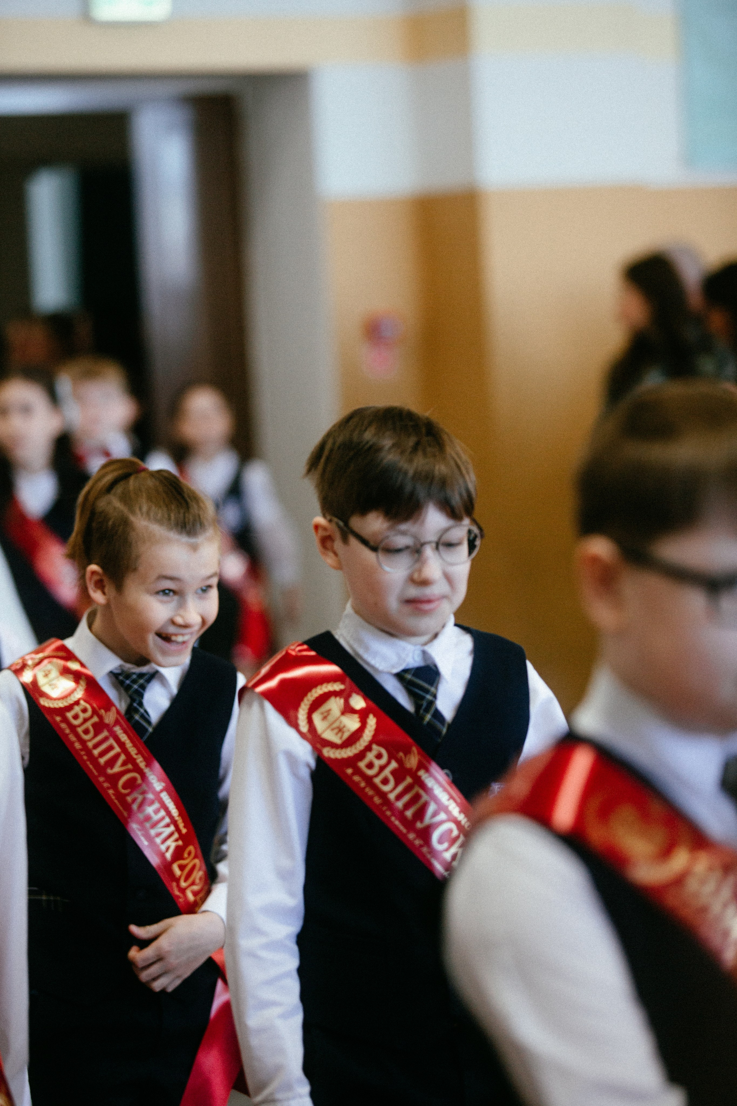 Выпускной в начальной школе. Арт-фотограф Крис Л. в Тобольске: портрет, семейные, свадьбы