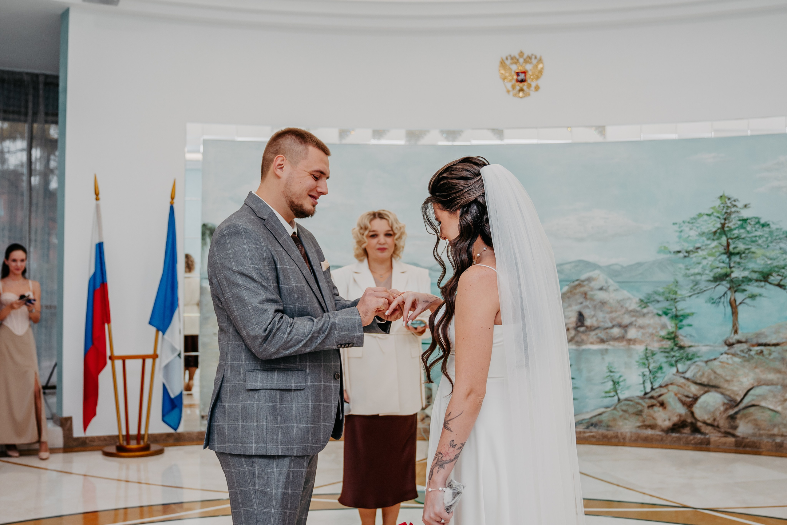 Полный свадебный день. Фотограф, видеограф и пилот дрона на Байкале