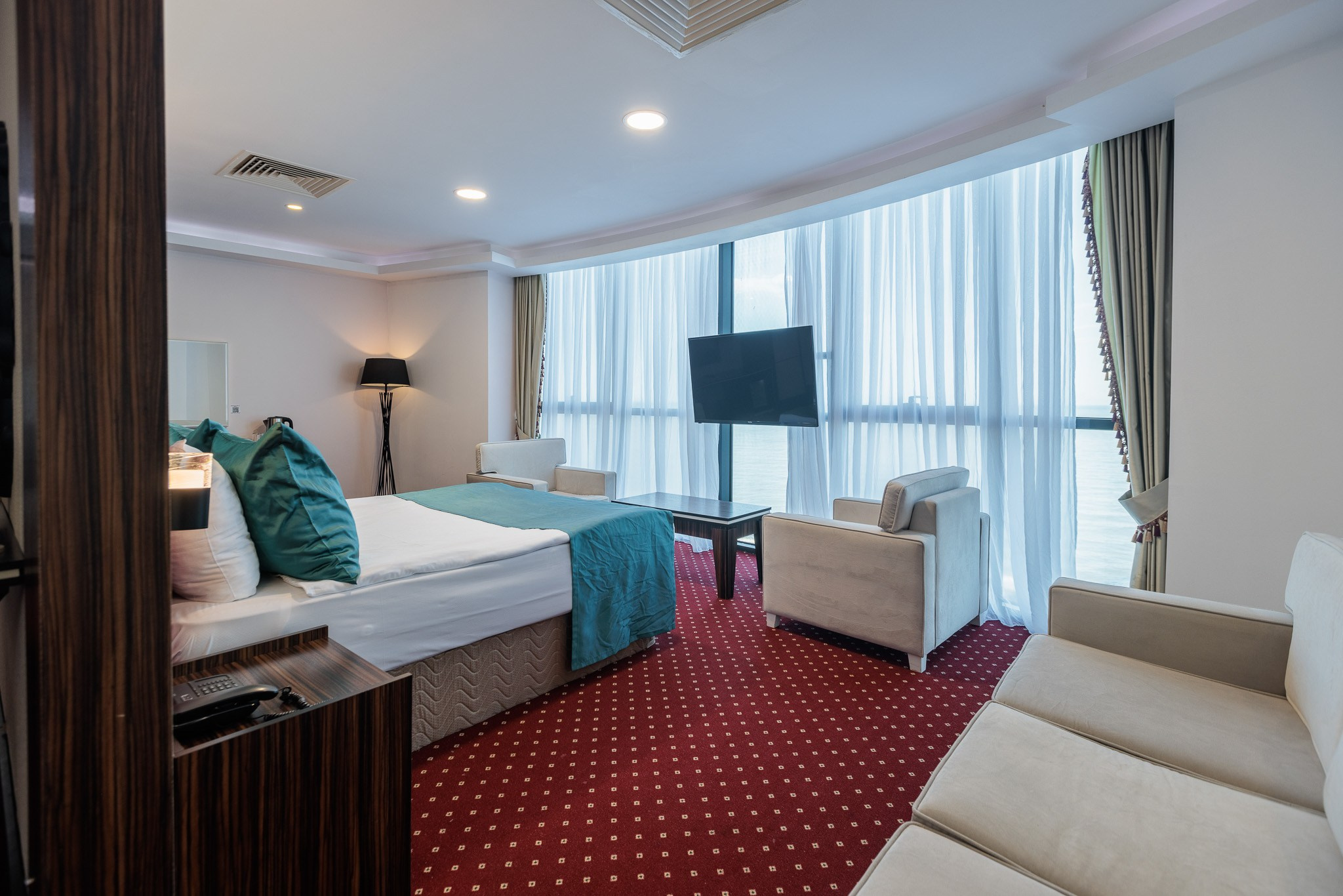 SKY TOWER (METRO CITY). Режиссёр, клипмейкер, фотограф — Андрей Охота