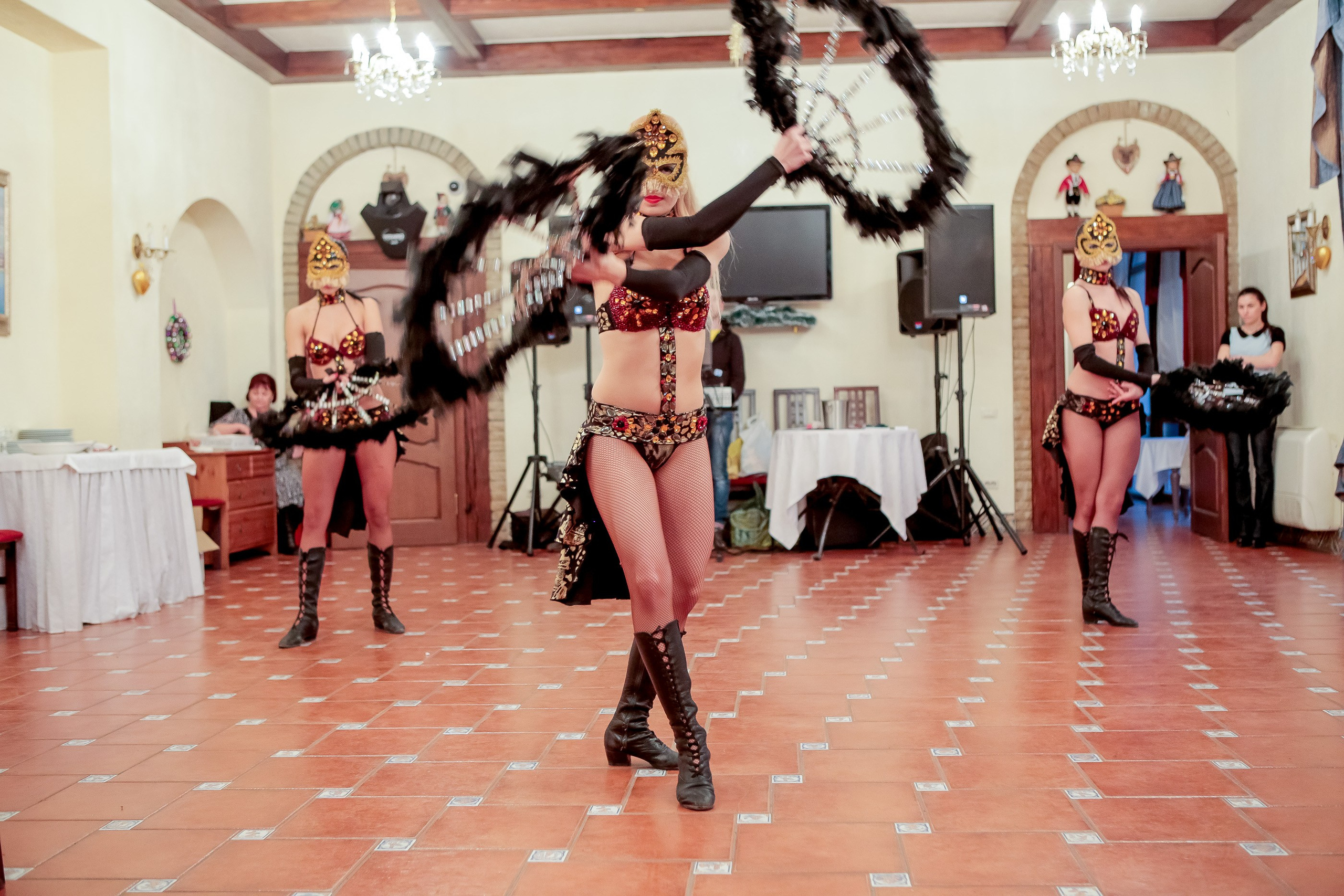 Корпоратив. Max Matvich and Victoria Basova are professionals in their field