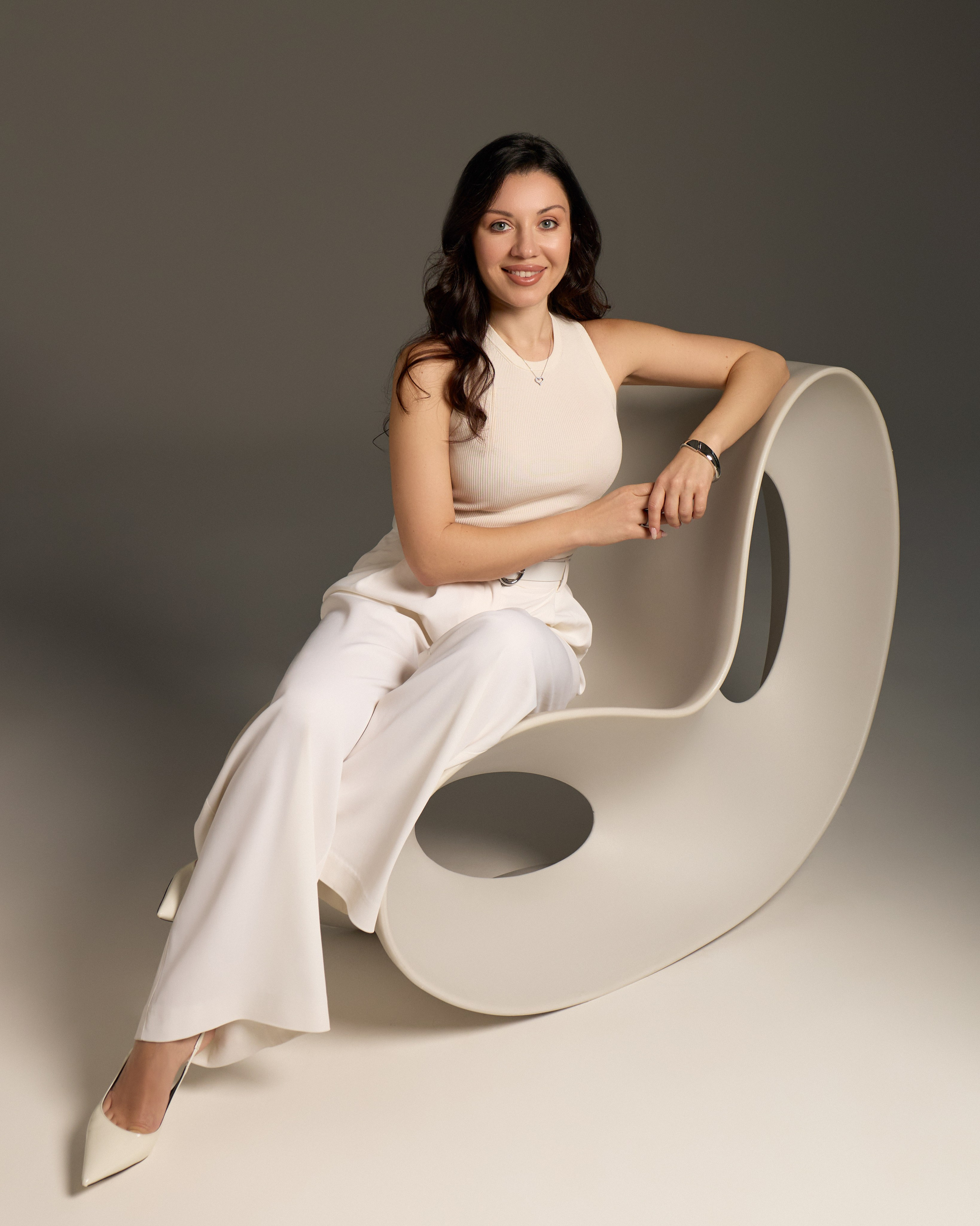 Циклорама. Фотограф беременности женский фотограф в Москве Оксана Донецкая