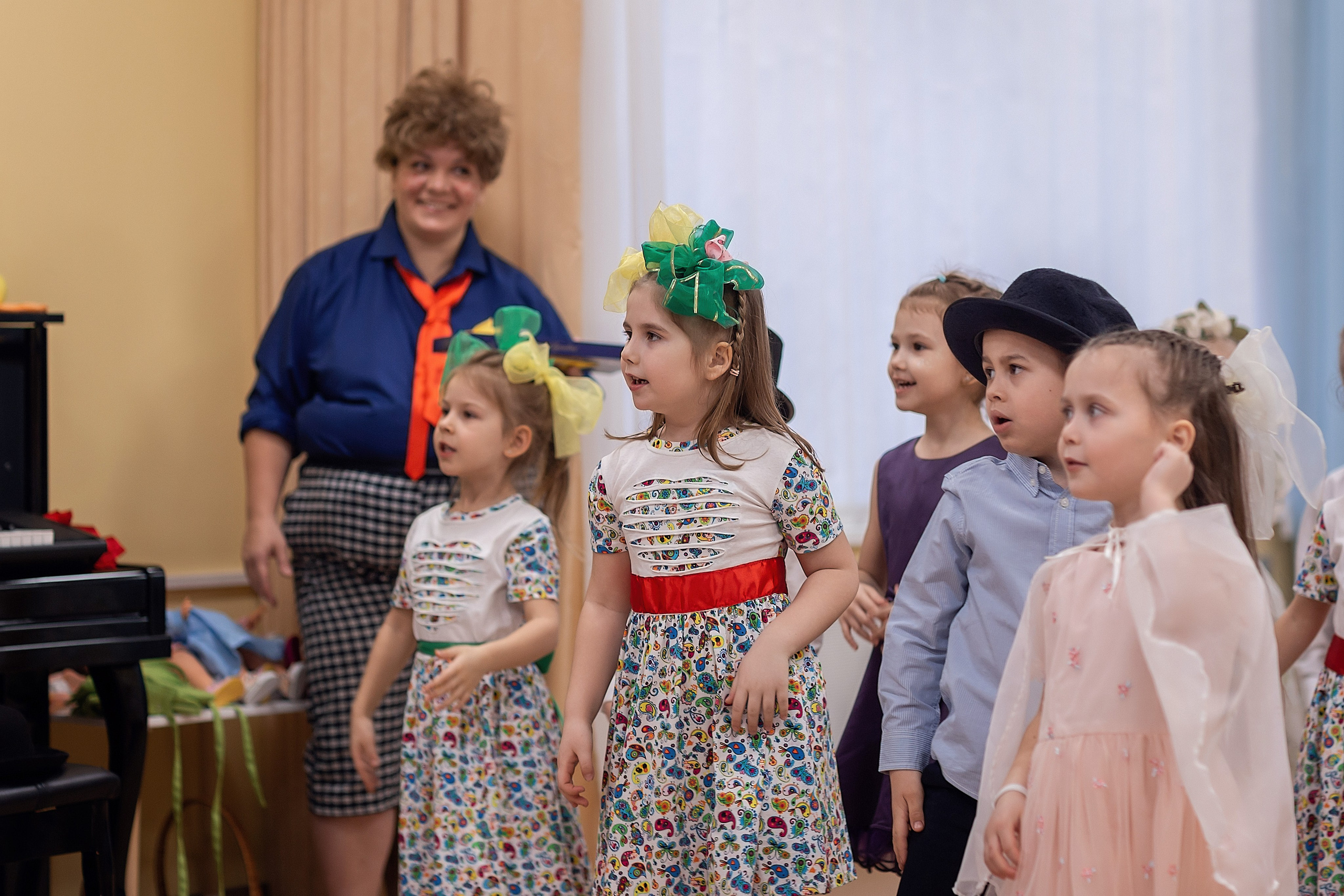 Весенний утренник_старшая группа_2025. Семейный фотограф в Санкт-Петербурге