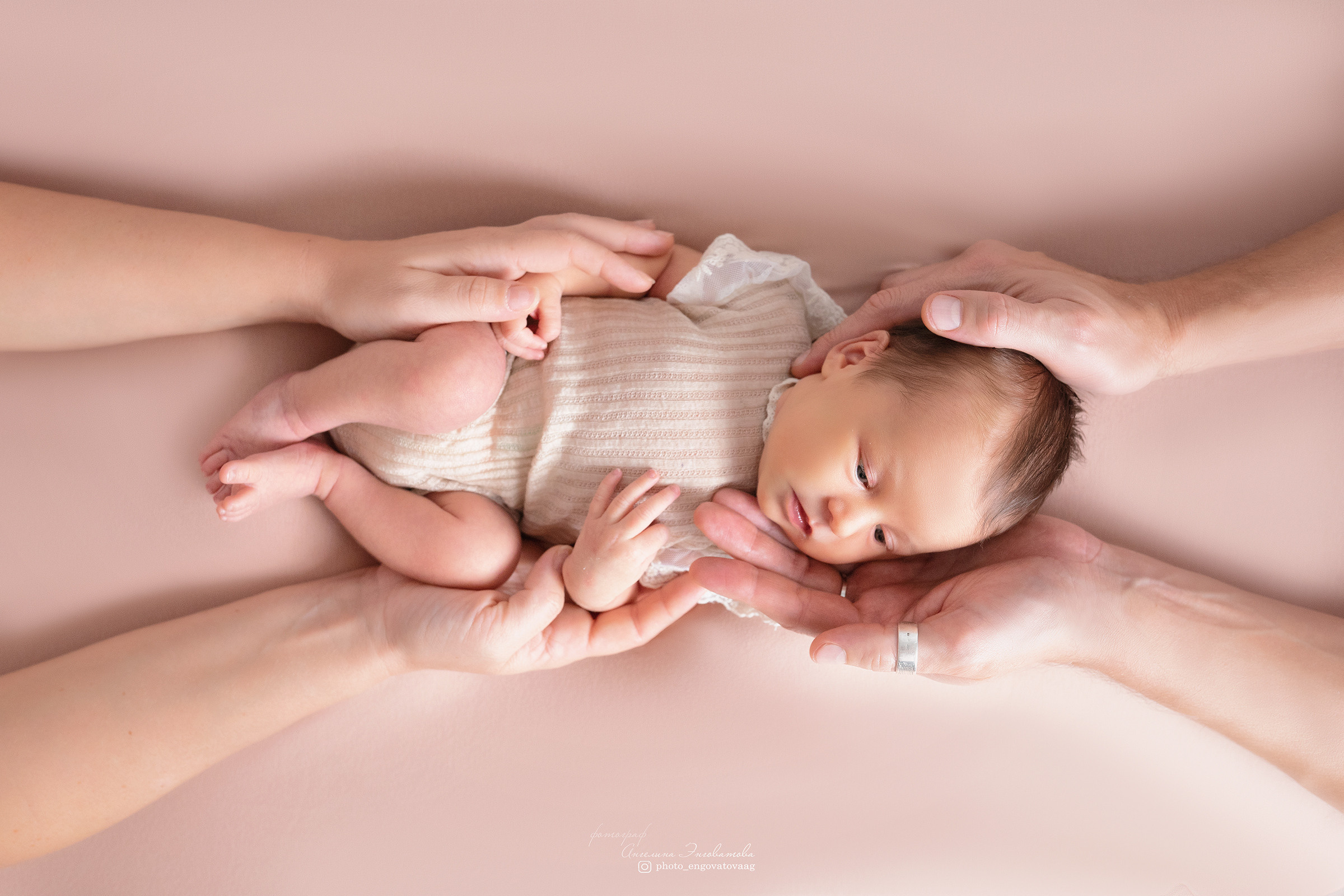Стефания 16 дней. Фотограф новорожденных в Москве Щелково и МО Ангелина Энговатова