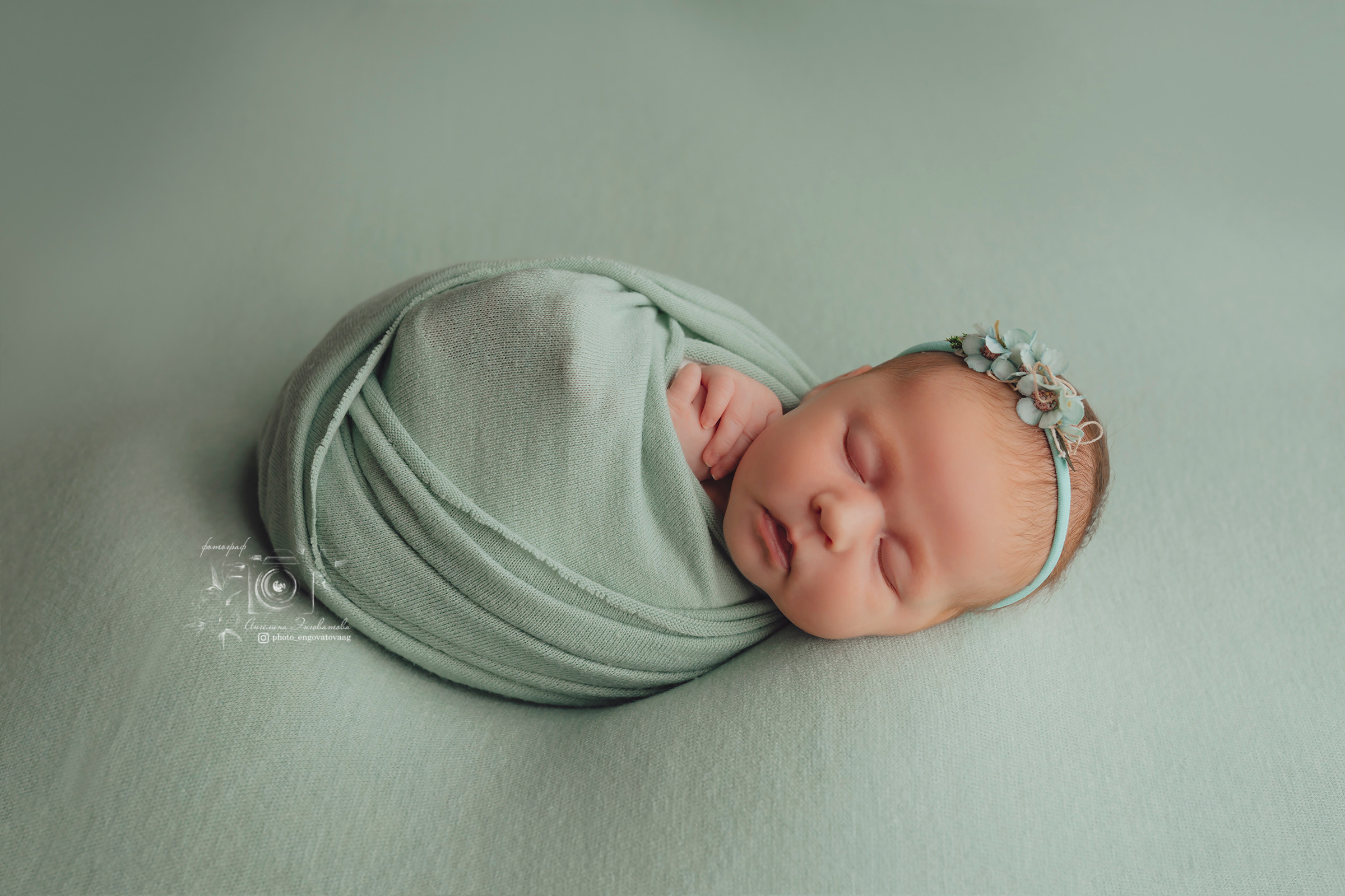 Василиса 22 дня. Фотограф новорожденных в Москве Щелково и МО Ангелина Энговатова