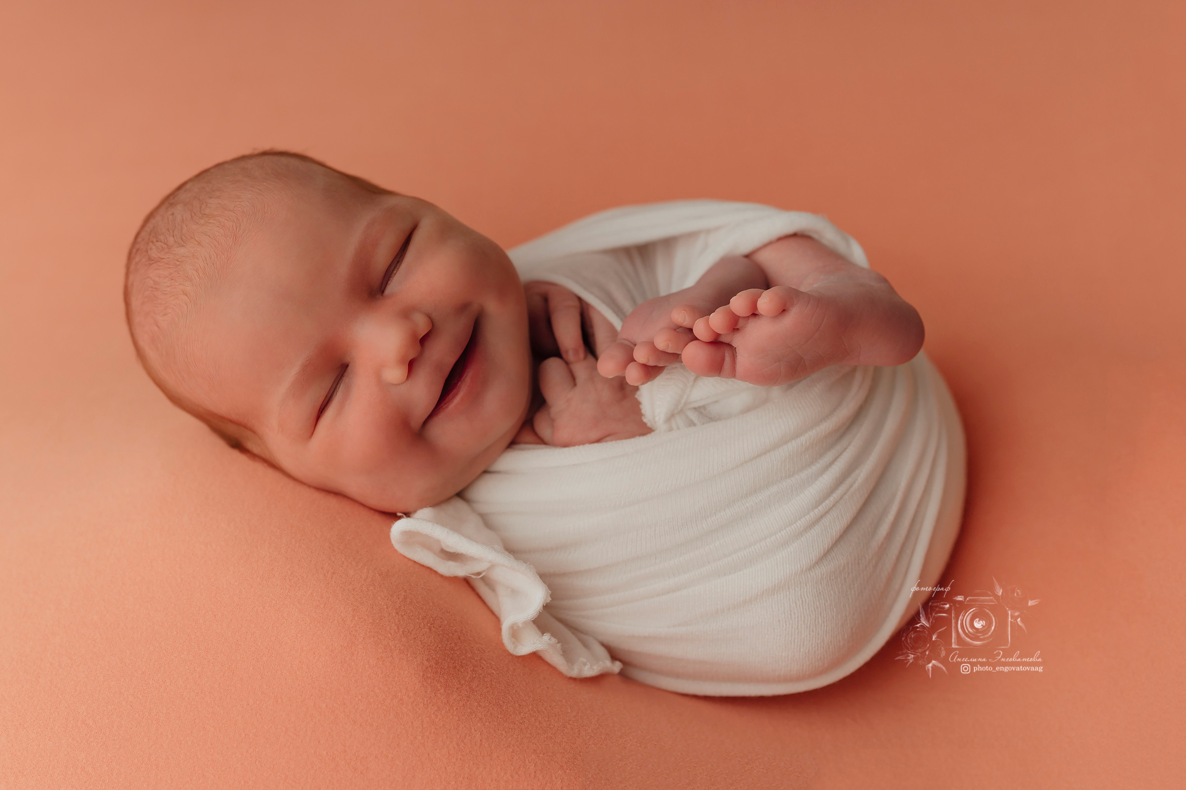 Александра 5 дней. Фотограф новорожденных в Москве Щелково и МО Ангелина Энговатова