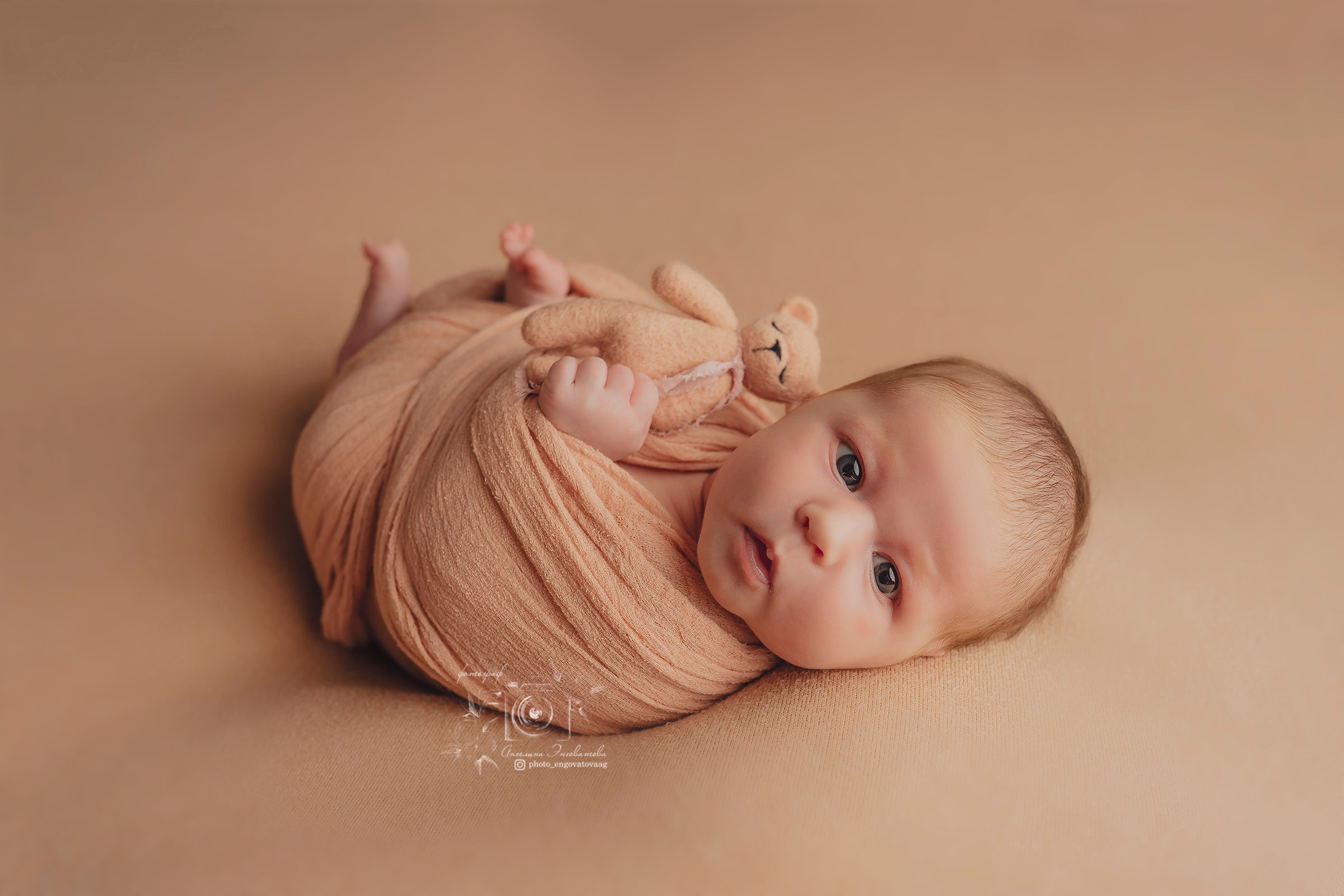 Василиса 22 дня. Фотограф новорожденных в Москве Щелково и МО Ангелина Энговатова