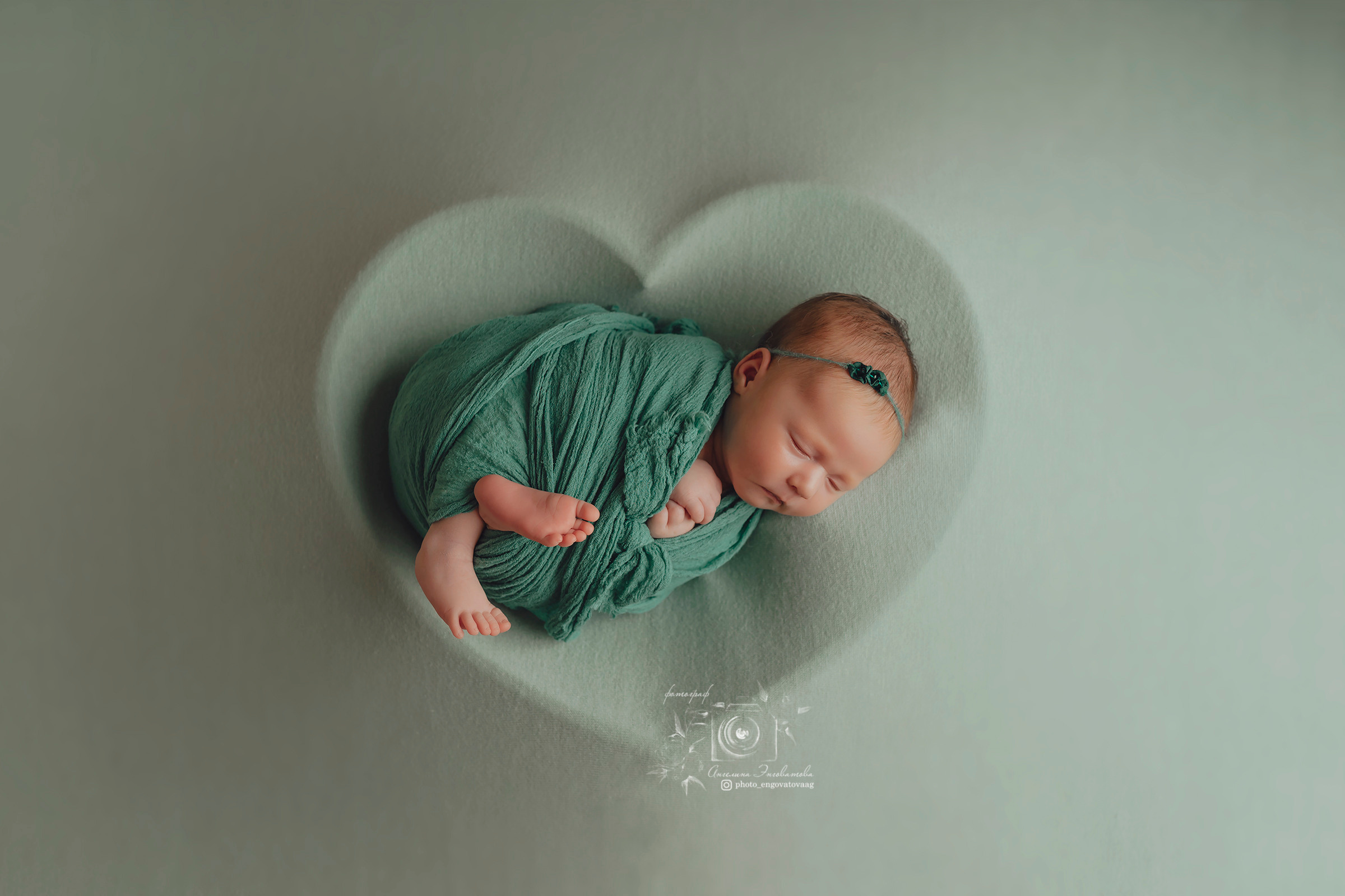 Василиса 22 дня. Фотограф новорожденных в Москве Щелково и МО Ангелина Энговатова