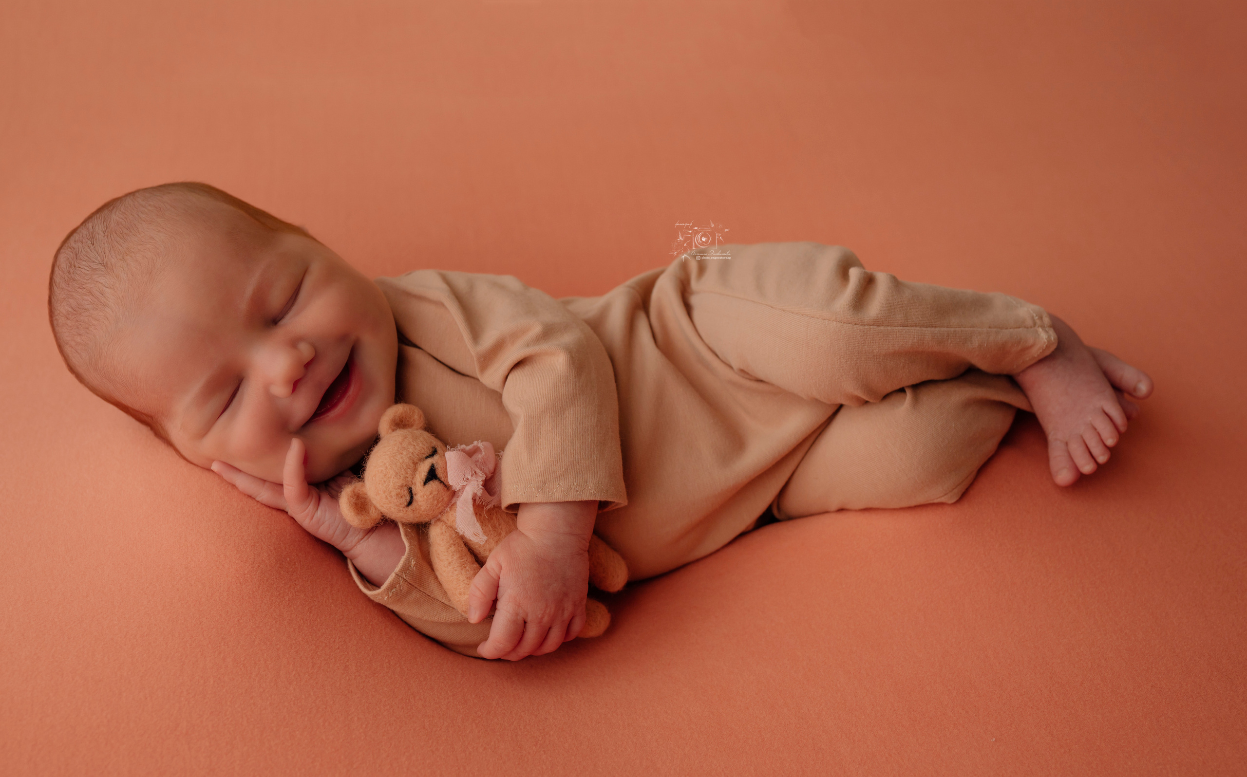 Александра 5 дней. Фотограф новорожденных в Москве Щелково и МО Ангелина Энговатова