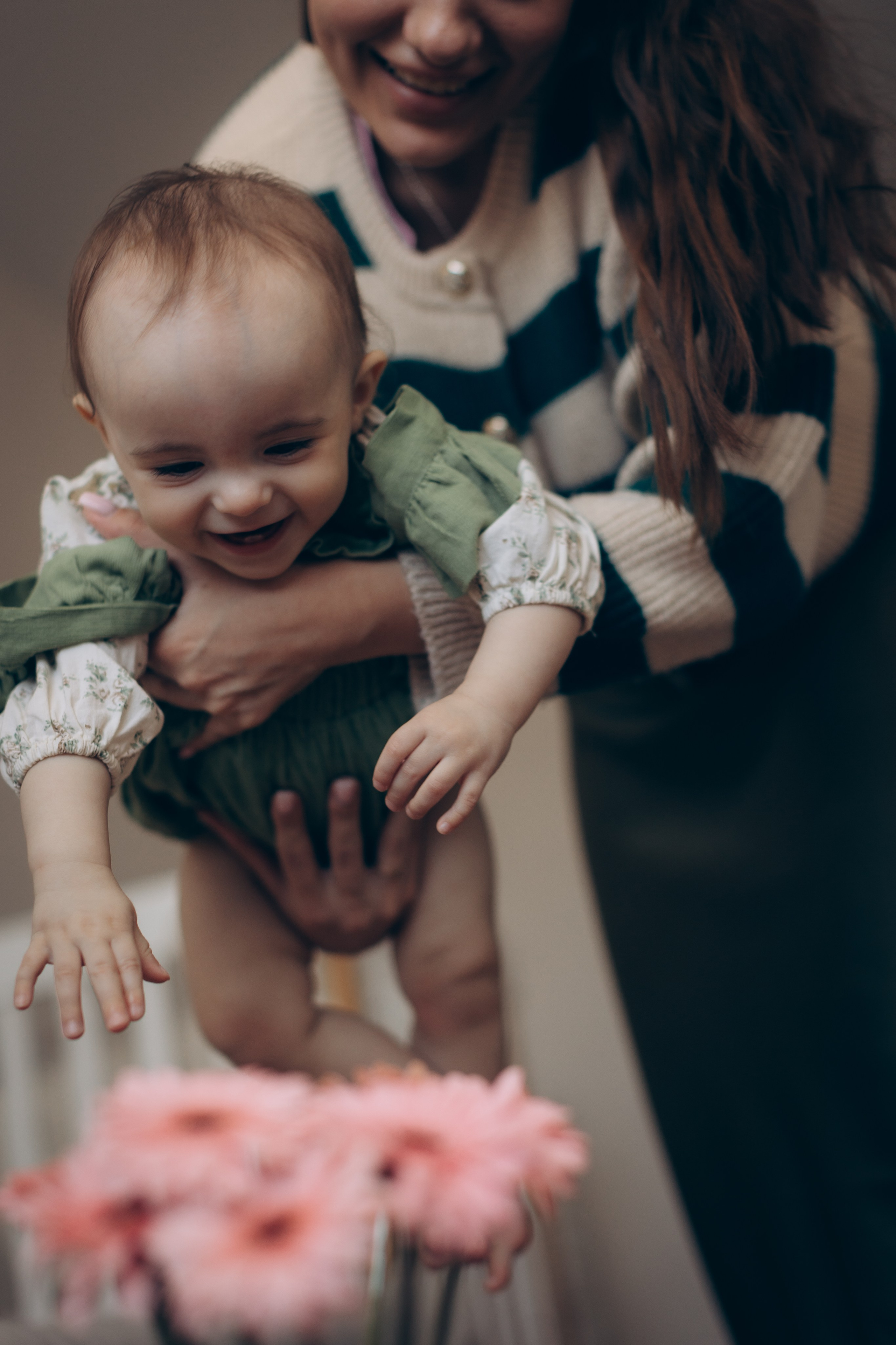 Мамины объятия (Про Ксению и Оливию). Семейный фотограф в Москве и Московской области Булычева Екатерина