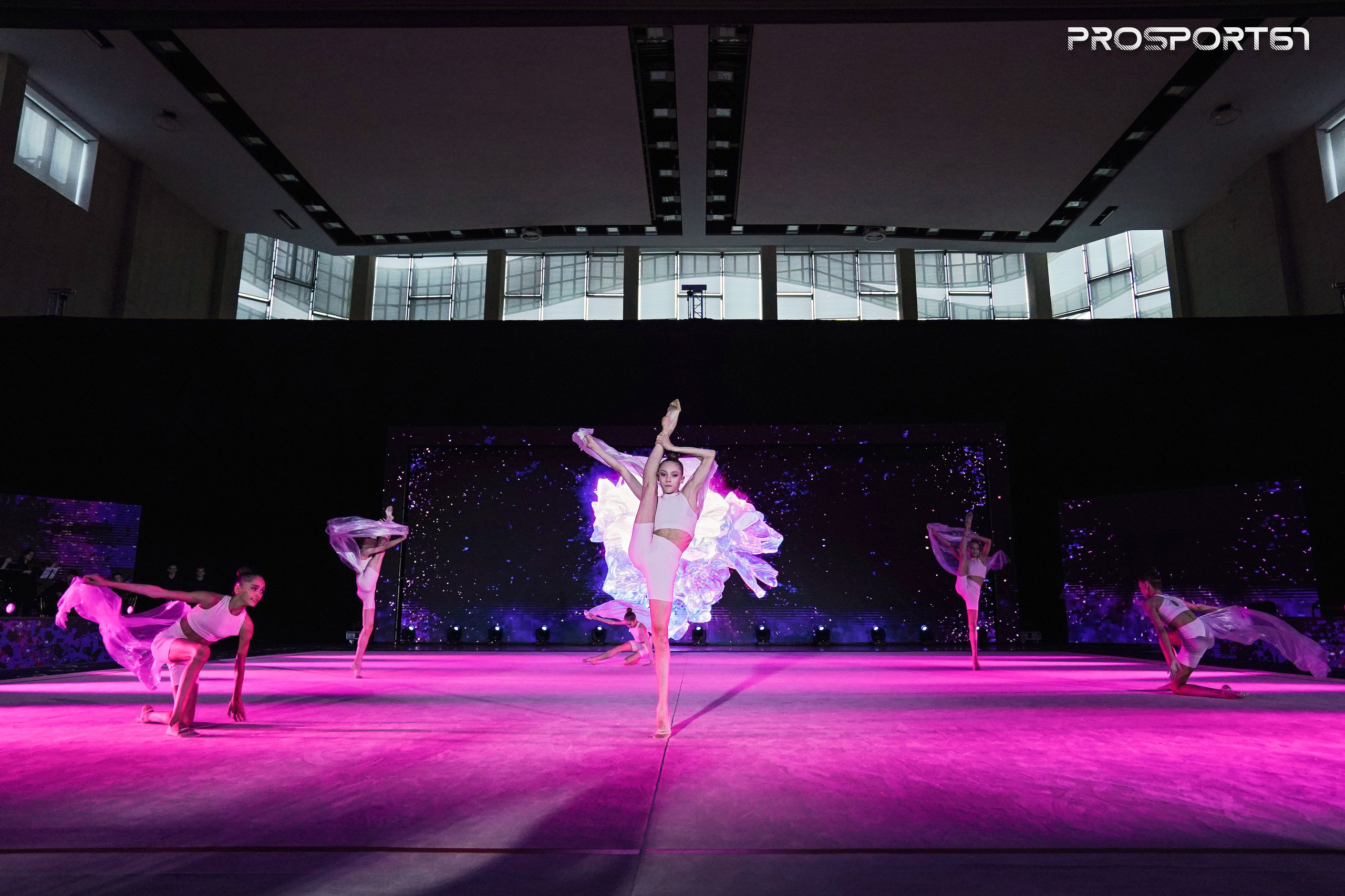 Закрытие. Хрустальная роза 2025 г.Минск. Спортивный фотограф Олег Медведев | prosport67 | Смоленск