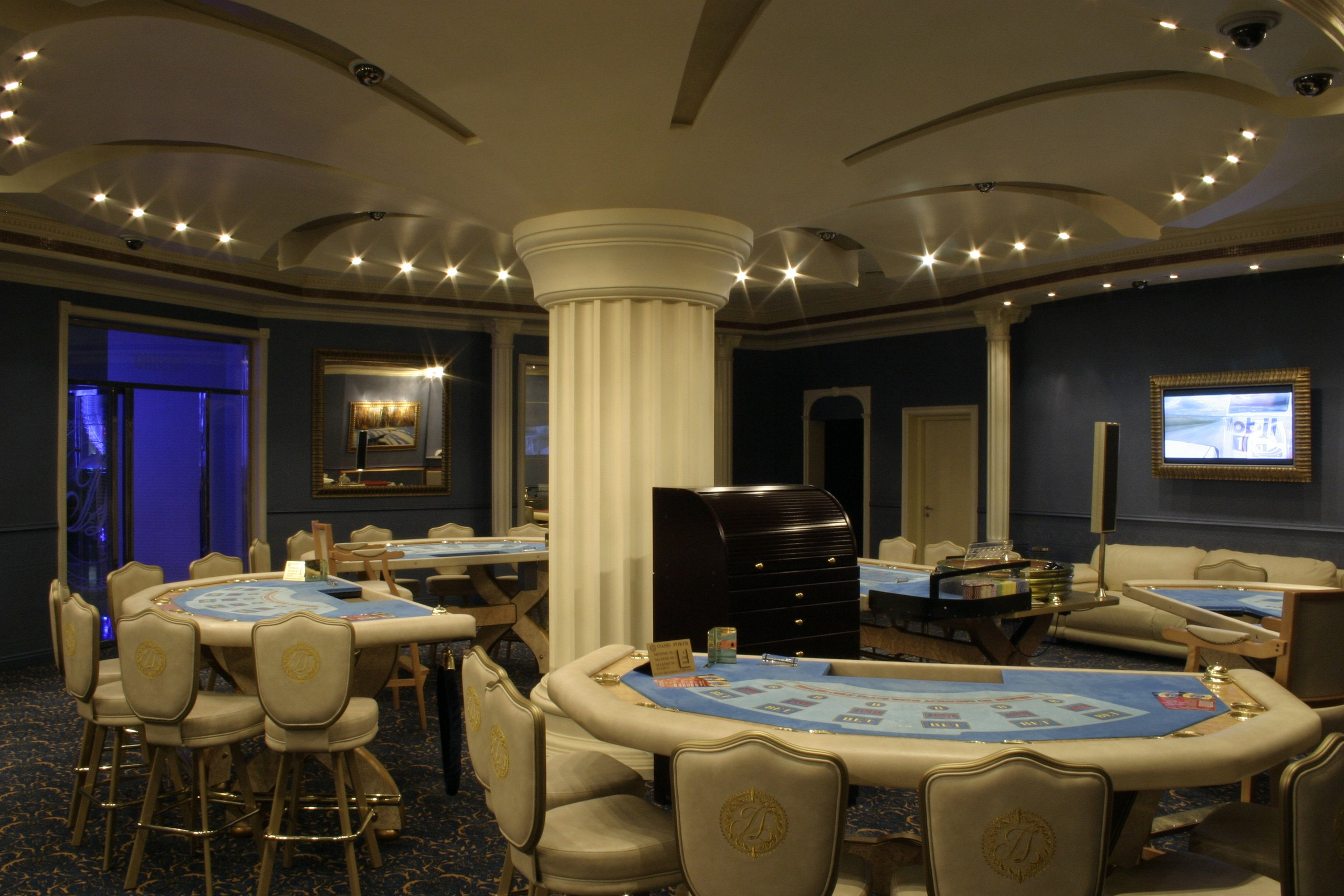 Архив. Развлекательный комплекс «Подмосковье» г. Подольск 2006. Александр Липатов архитектурный дизайн