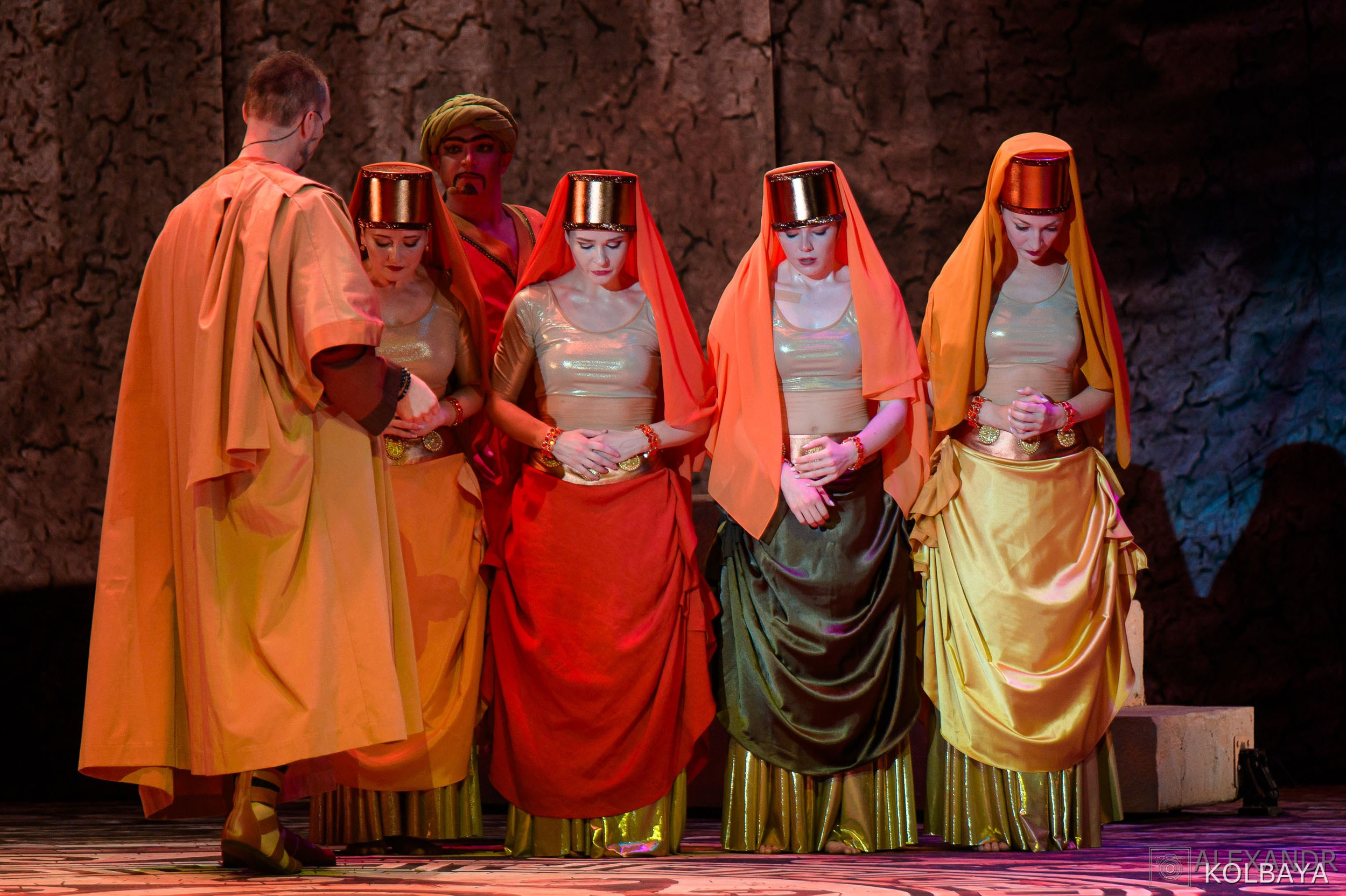 Фоторепортаж со спектакля Гладиатор в Театре Терезы Дуровой. Концертный и театральный репортажный фотограф в Москве Александр Колбая