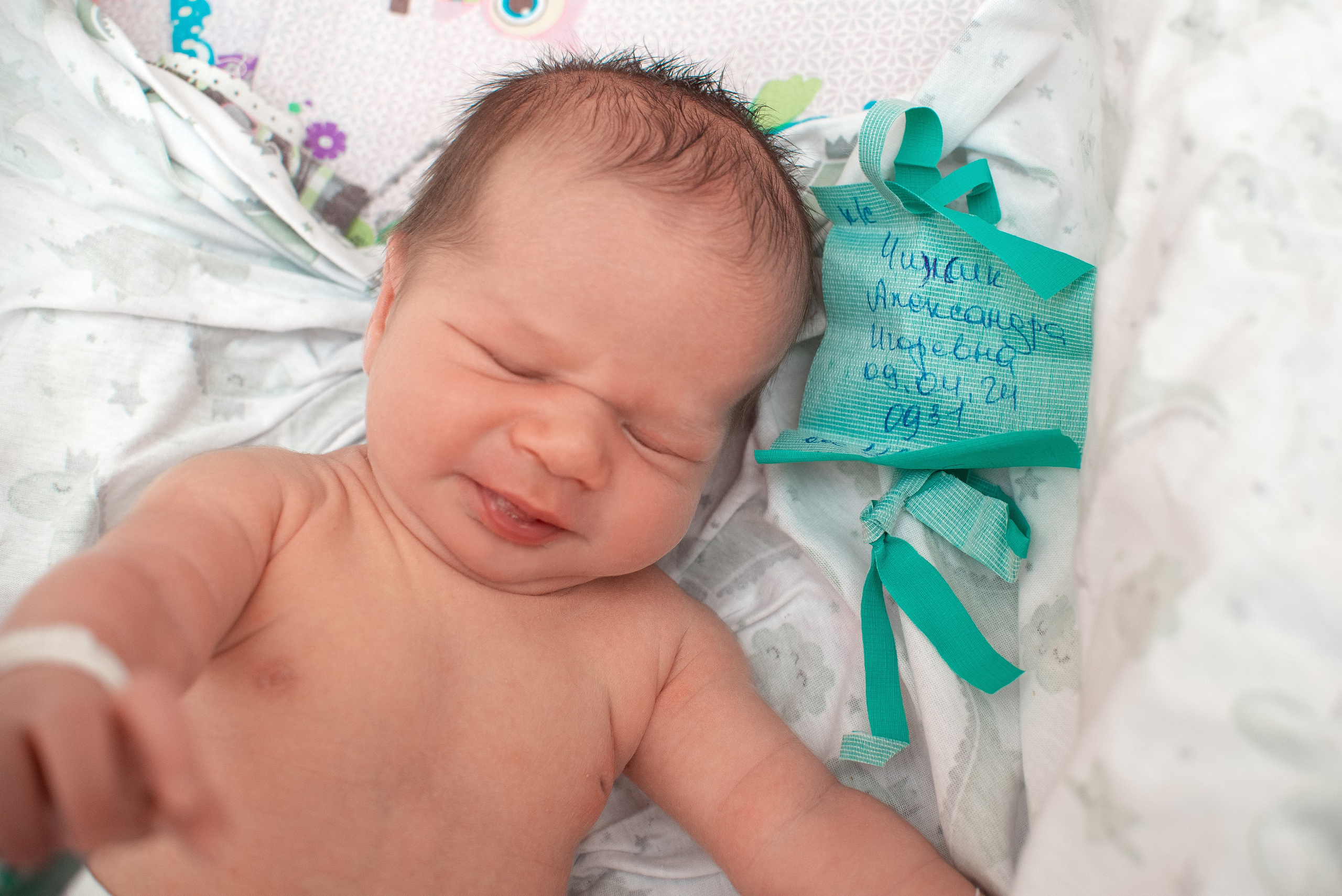 Выписка Захара 1РД. Семейный фотограф на выписку из роддома и крещение Минск Настя Гришук