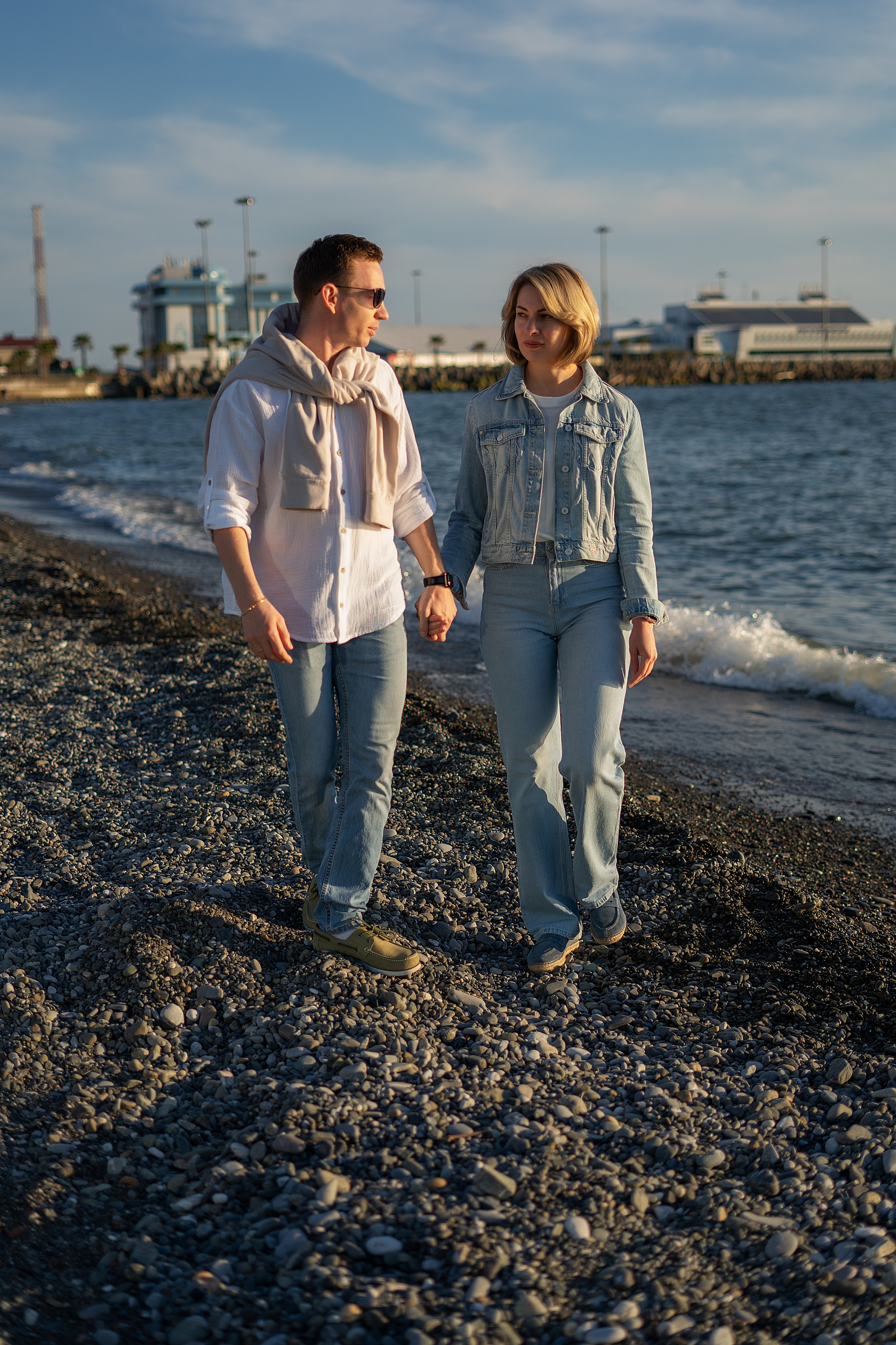 Семейная фотосессия на берегу моря. Профессиональный Фотограф в Сочи Марина Ситкина