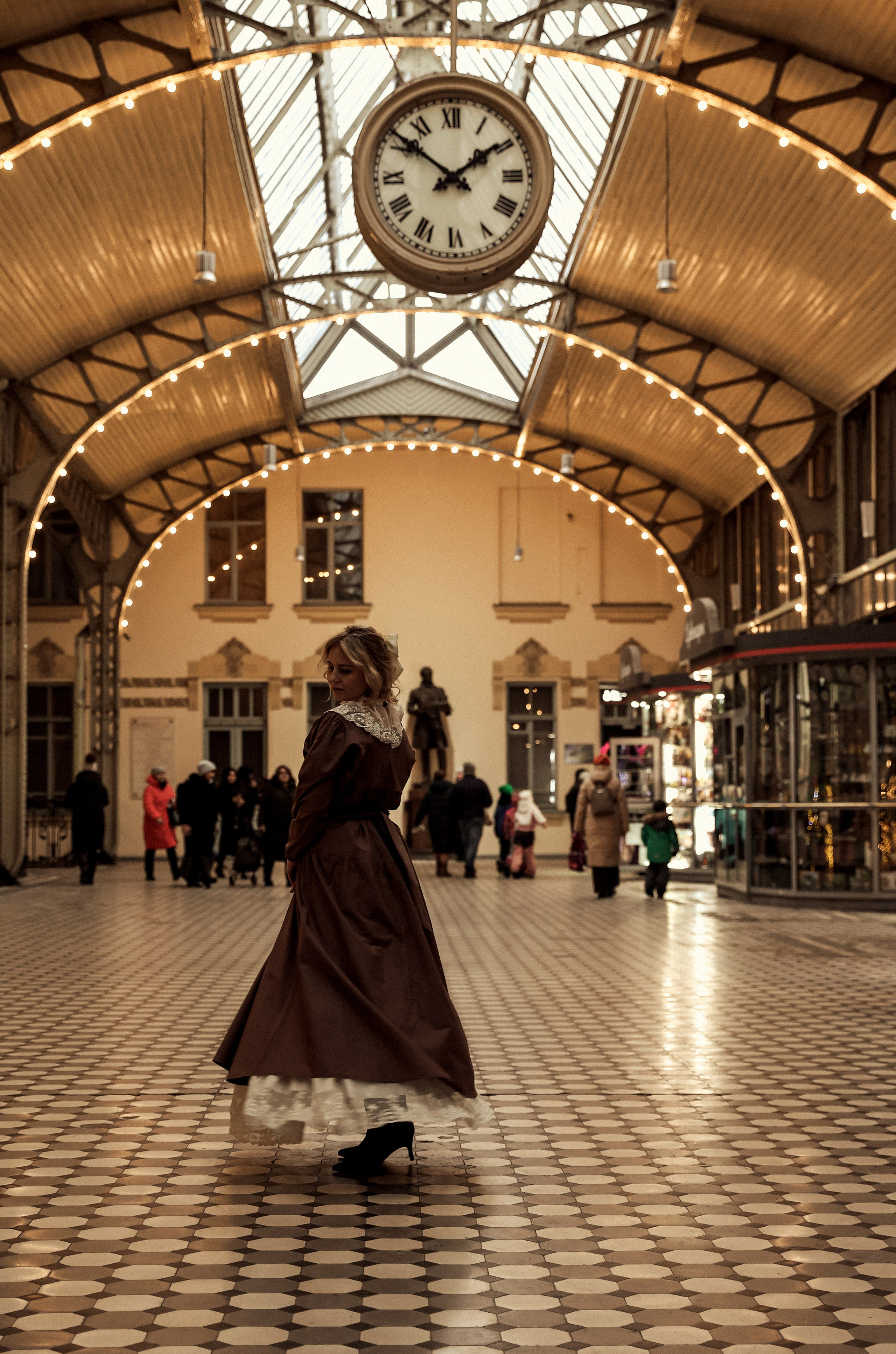 Ретро съемка на Витебском вокзале. Фотограф — Татьяна Кириллова, г. Санкт-Петербург