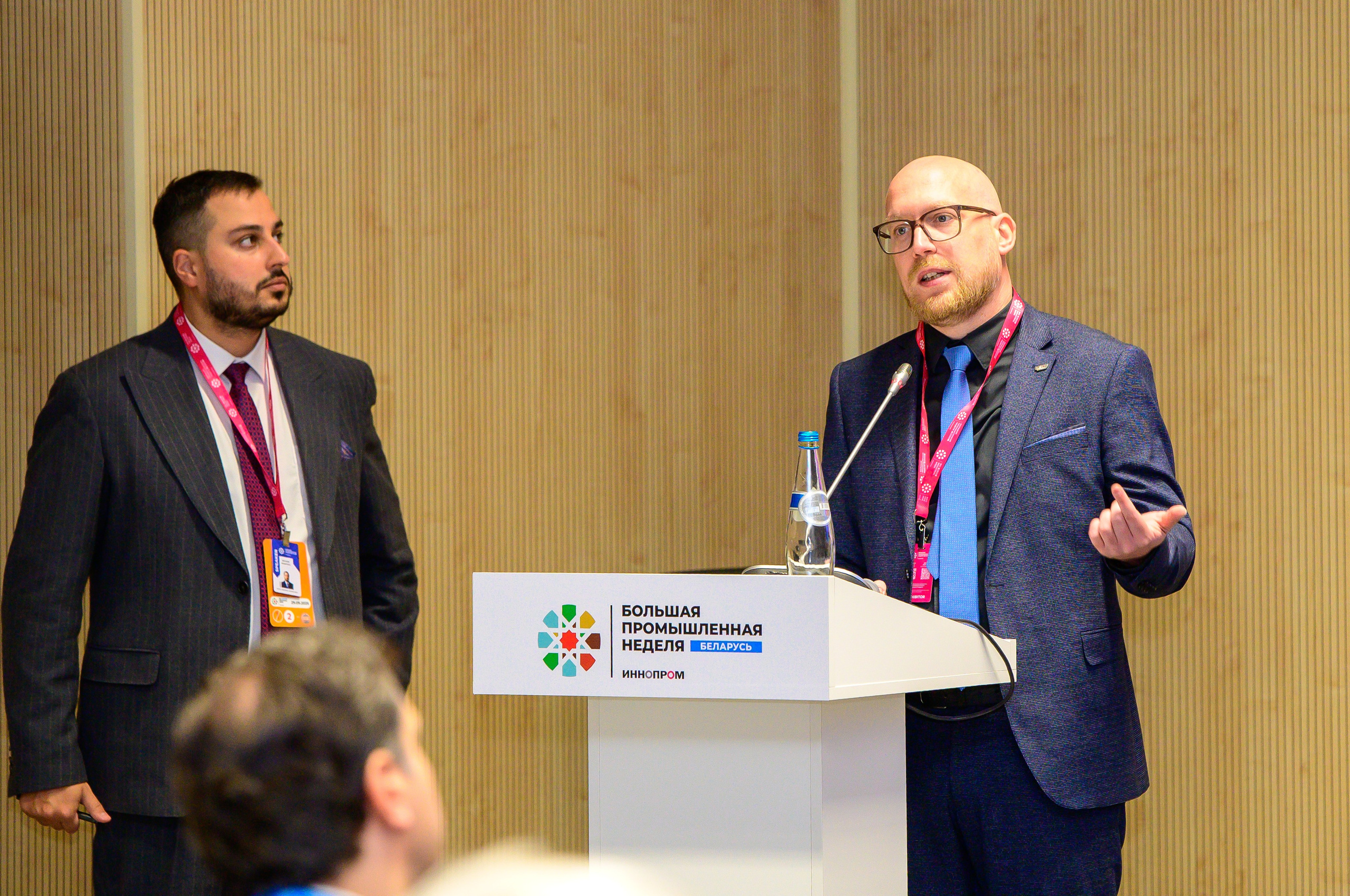 BigindustrialweekBelarus. Фотоуслуги, услуги фотографа, фотографирование важных событий