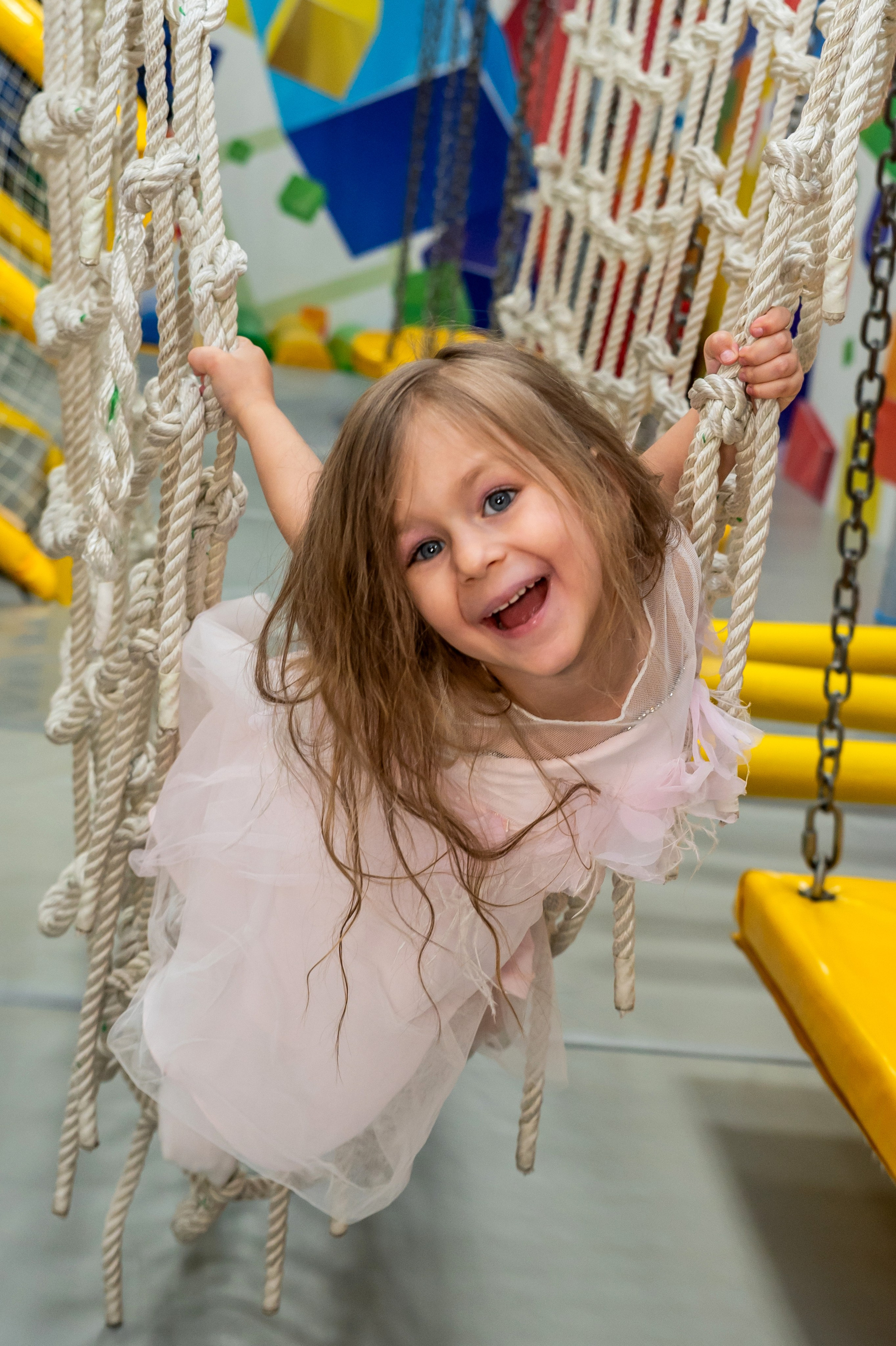 Игротека Ниндзя Кидс. Я Ольга Казанцева, фотографирую снимаю ваши киноистории и печатаю фото и цифровые портреты на холсте