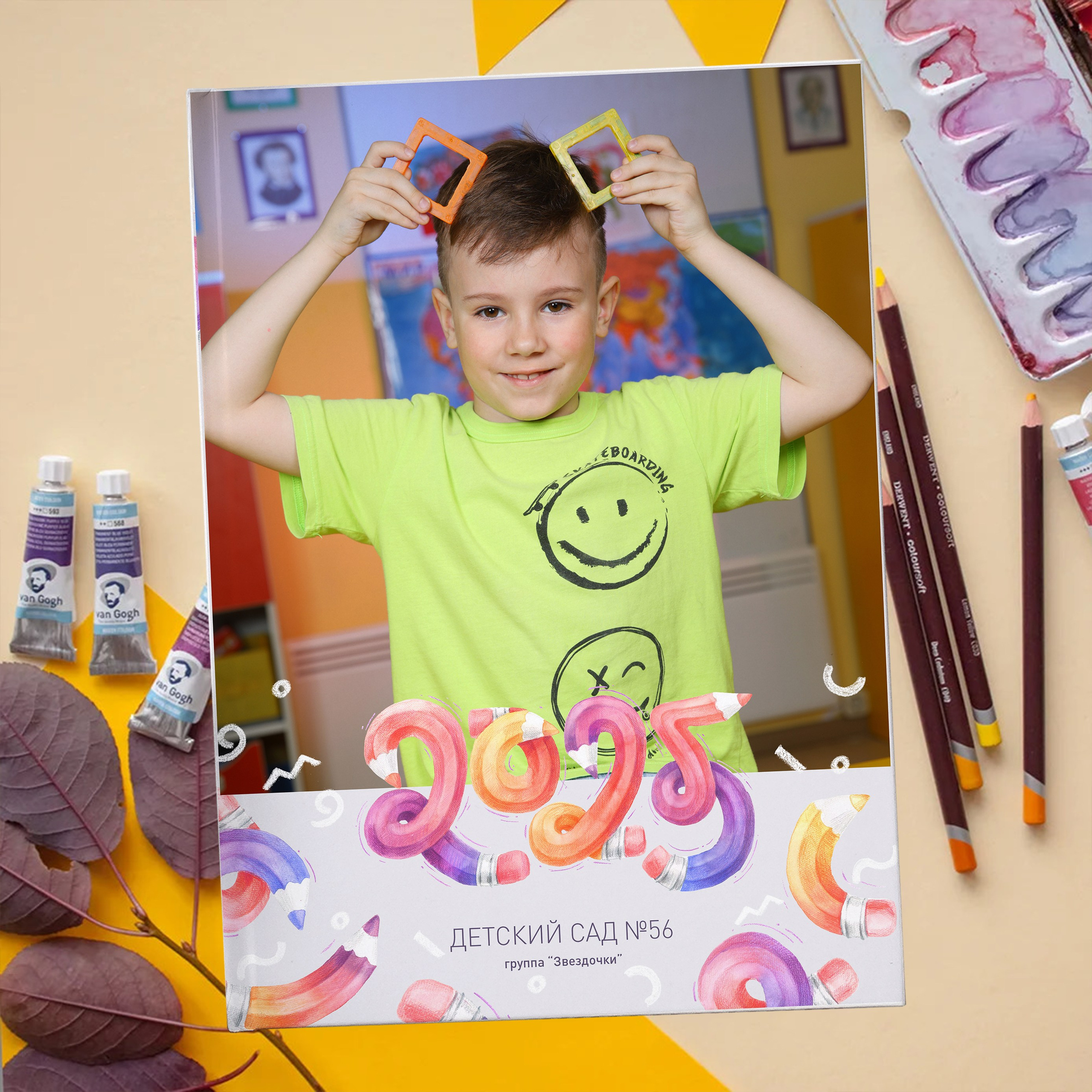 Дизайн "Цветные карандаши" — универсальные выпускные альбомы в Красноярске от AlbomKras 🖍️📚. AlbomKras -выпускные альбомы Красноярска с авторским дизайном и качественной фотосъемкой! ⭐⭐⭐⭐⭐ 5.0