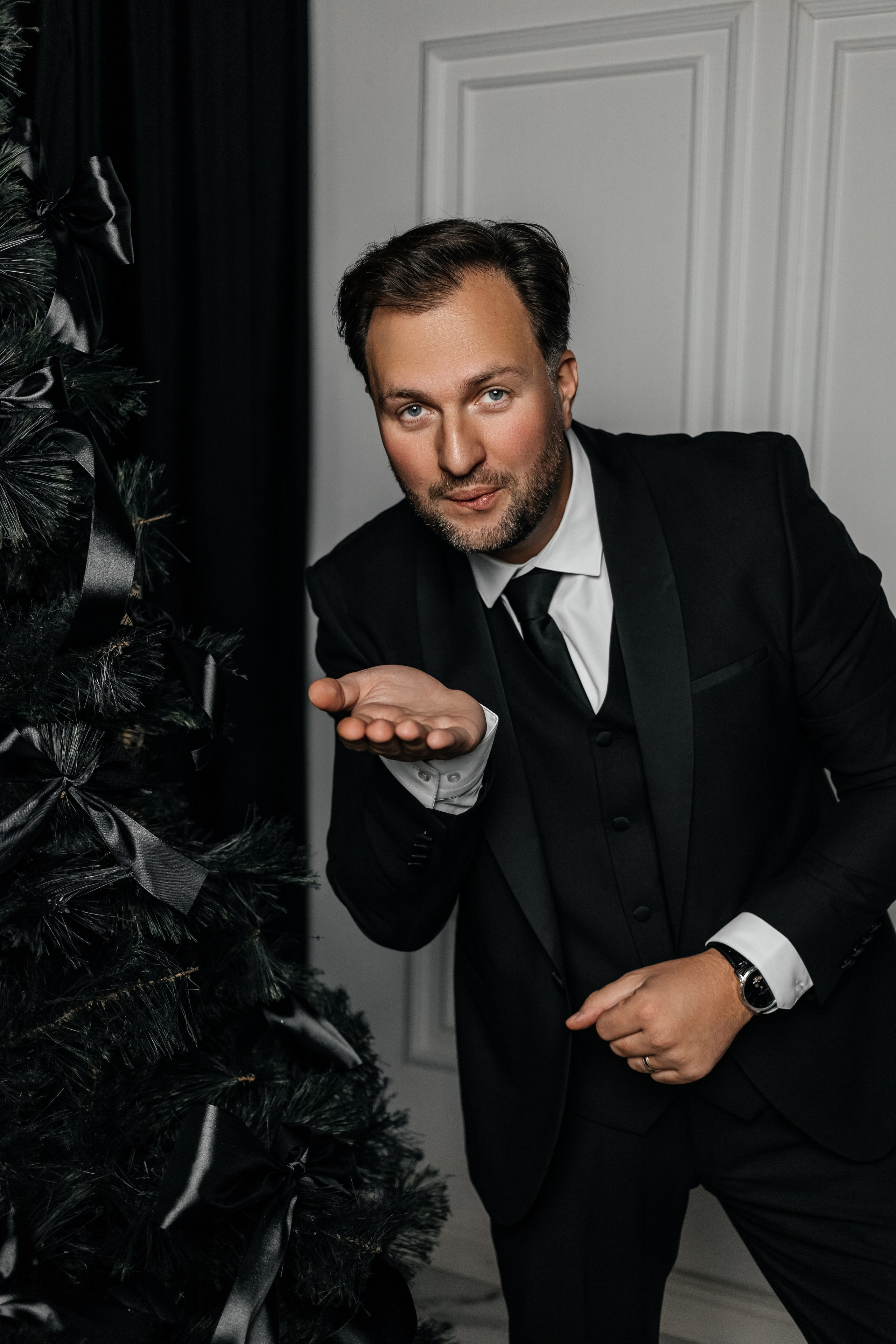 Бизнес-портрет для ведущего мероприятий. КОНТЕНТ ФОТОГРАФ