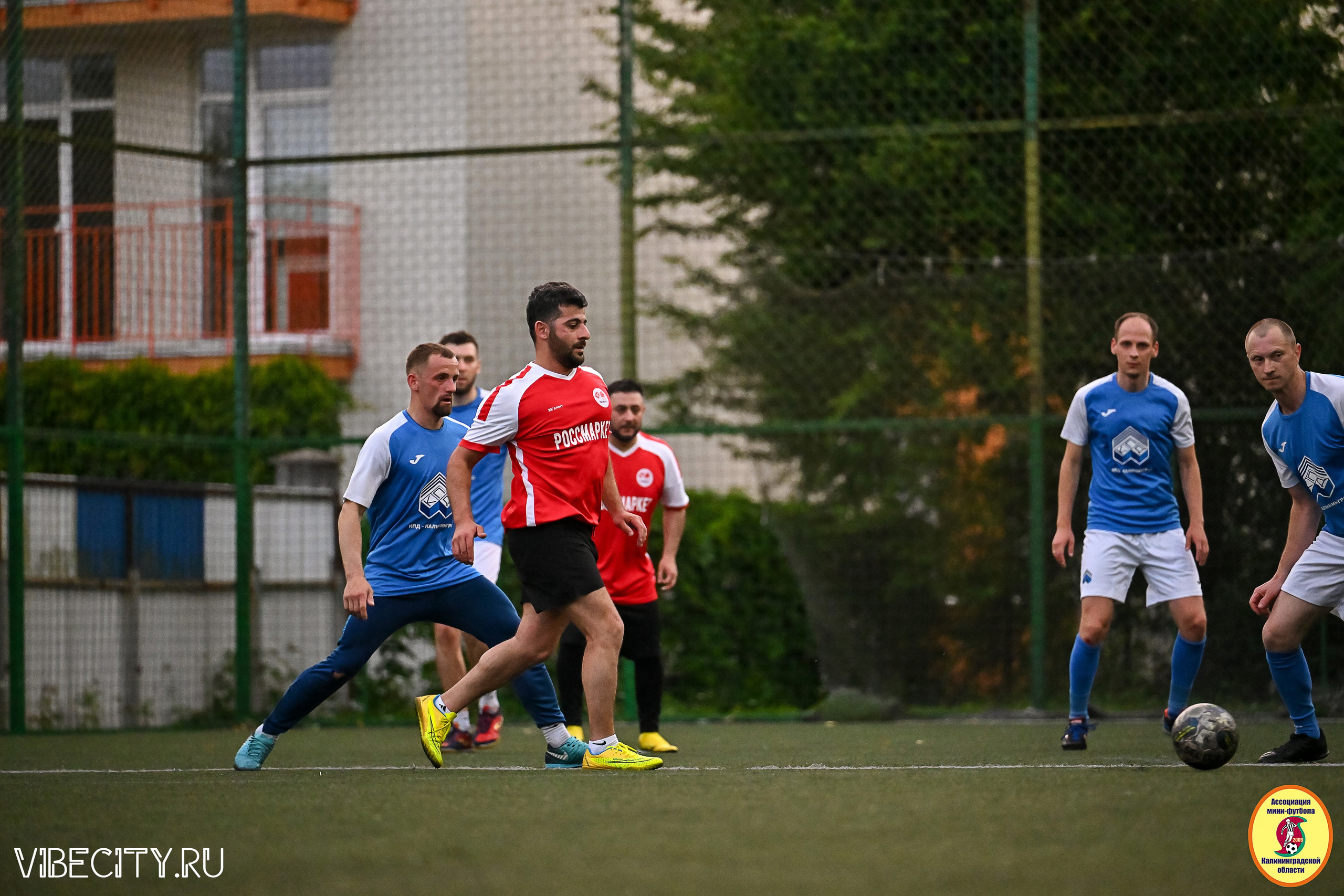 ИГРЫ МИНИ-ФУТБОЛЬНОЙ И КОРПОРАТИВНОЙ ЛИГИ. VIBECITY.RU Вайб Сити Ру Фоторепортажи Фотоотчеты Калининград