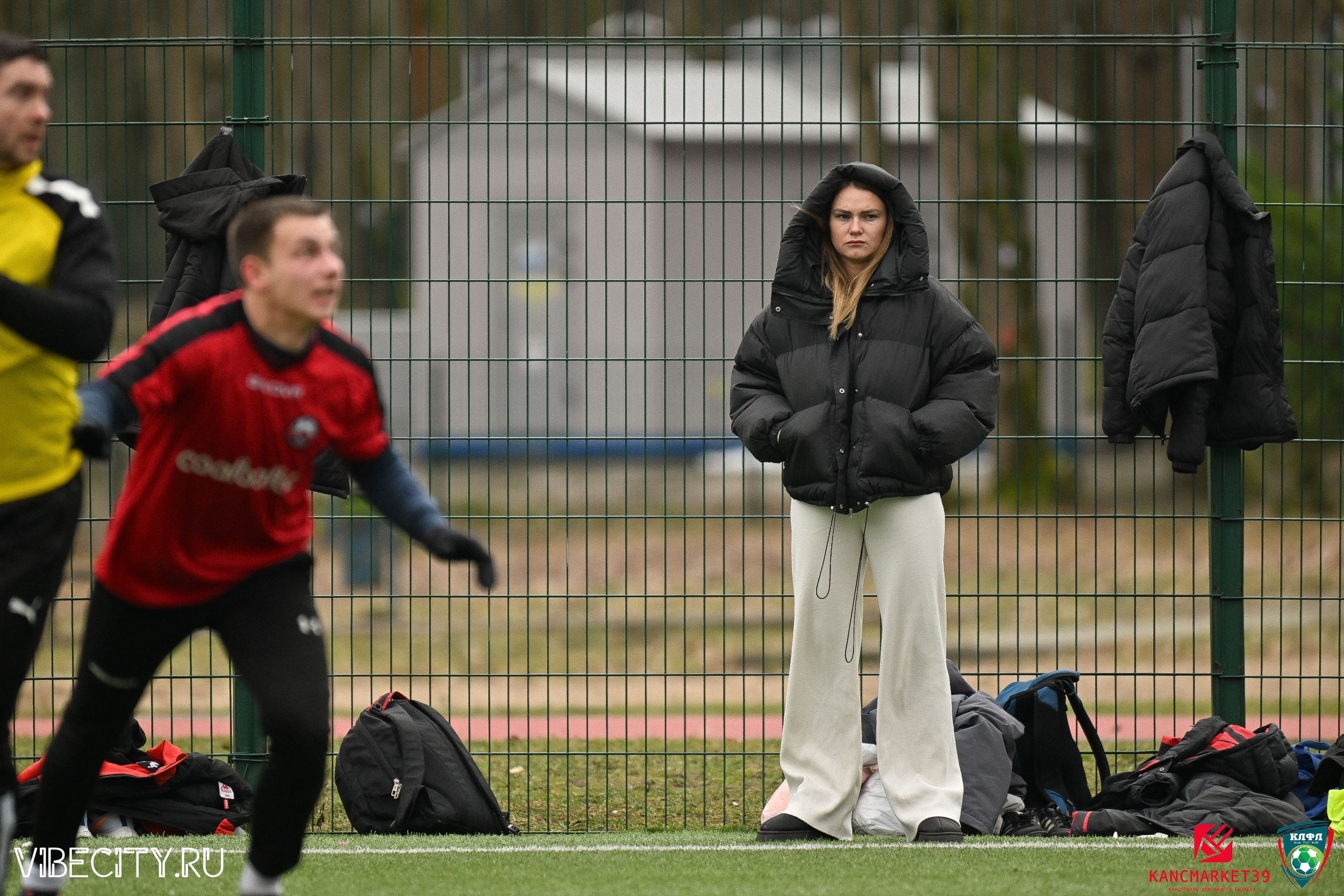 XX ЧЕМПИОНАТ КАЛИНИНГРАДСКОЙ ЛФЛ КАНЦМАРКЕТ39 сезона 2024–2025 гг. VIBECITY.RU Вайб Сити Ру Фоторепортажи Фотоотчеты Калининград
