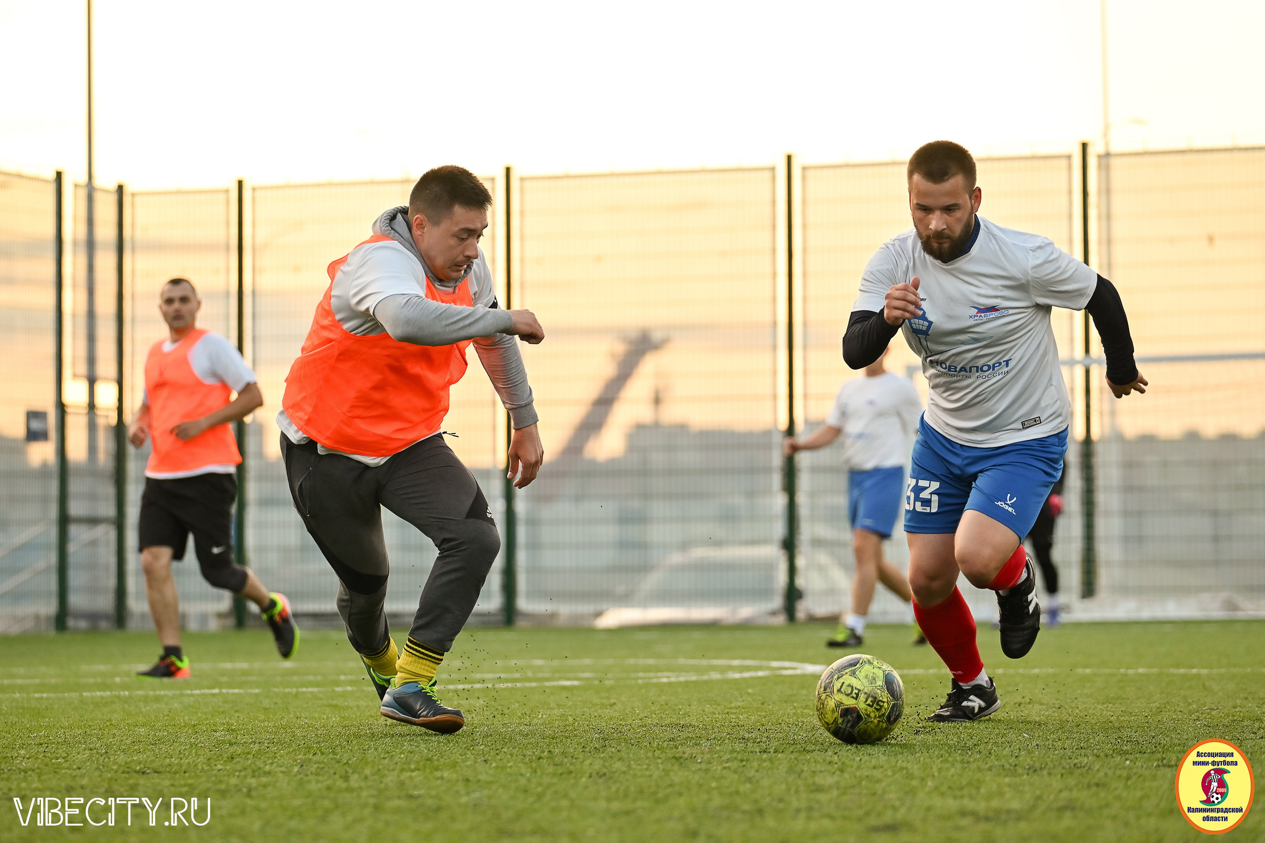 ИГРЫ МИНИ-ФУТБОЛЬНОЙ И КОРПОРАТИВНОЙ ЛИГИ. VIBECITY.RU Вайб Сити Ру Фоторепортажи Фотоотчеты Калининград