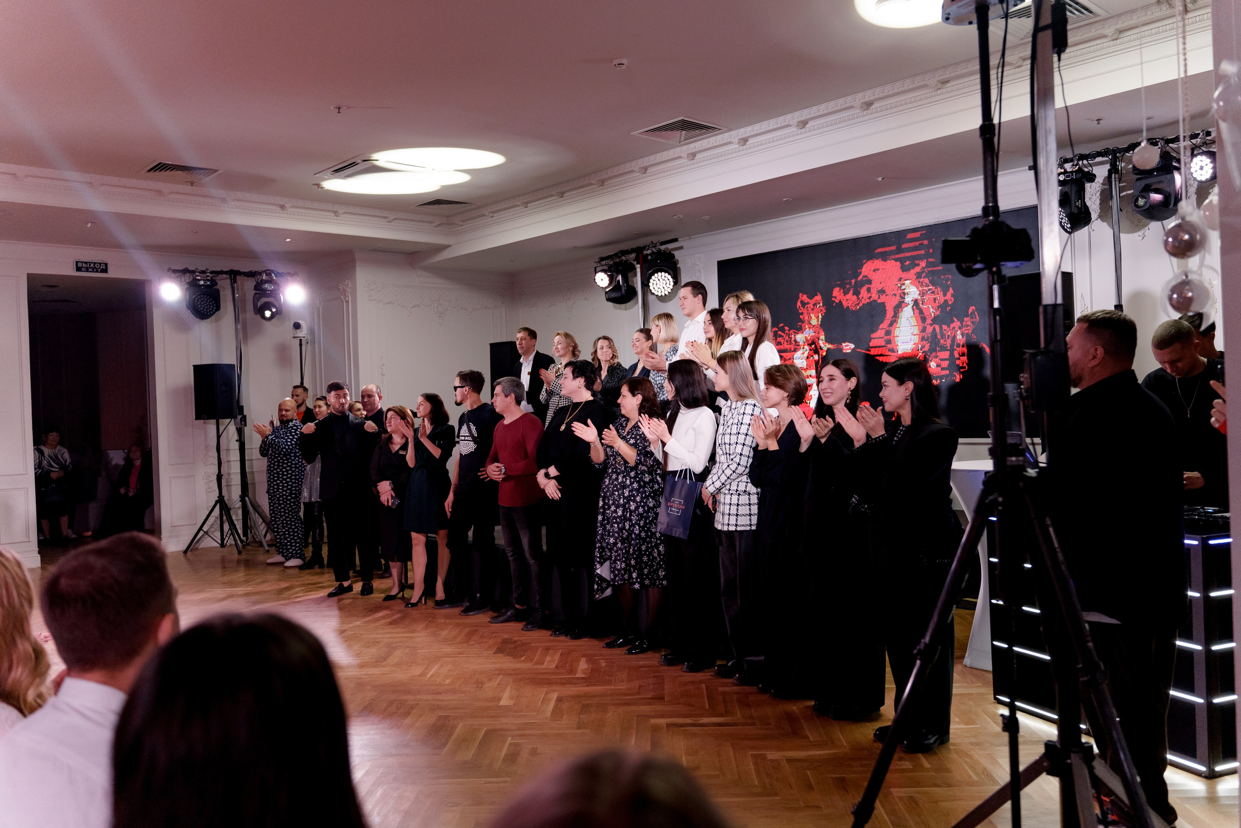 Выставка свадебных специалистов «Свадьба на 1000%». Свадебный фотограф в Санкт-Петербурге