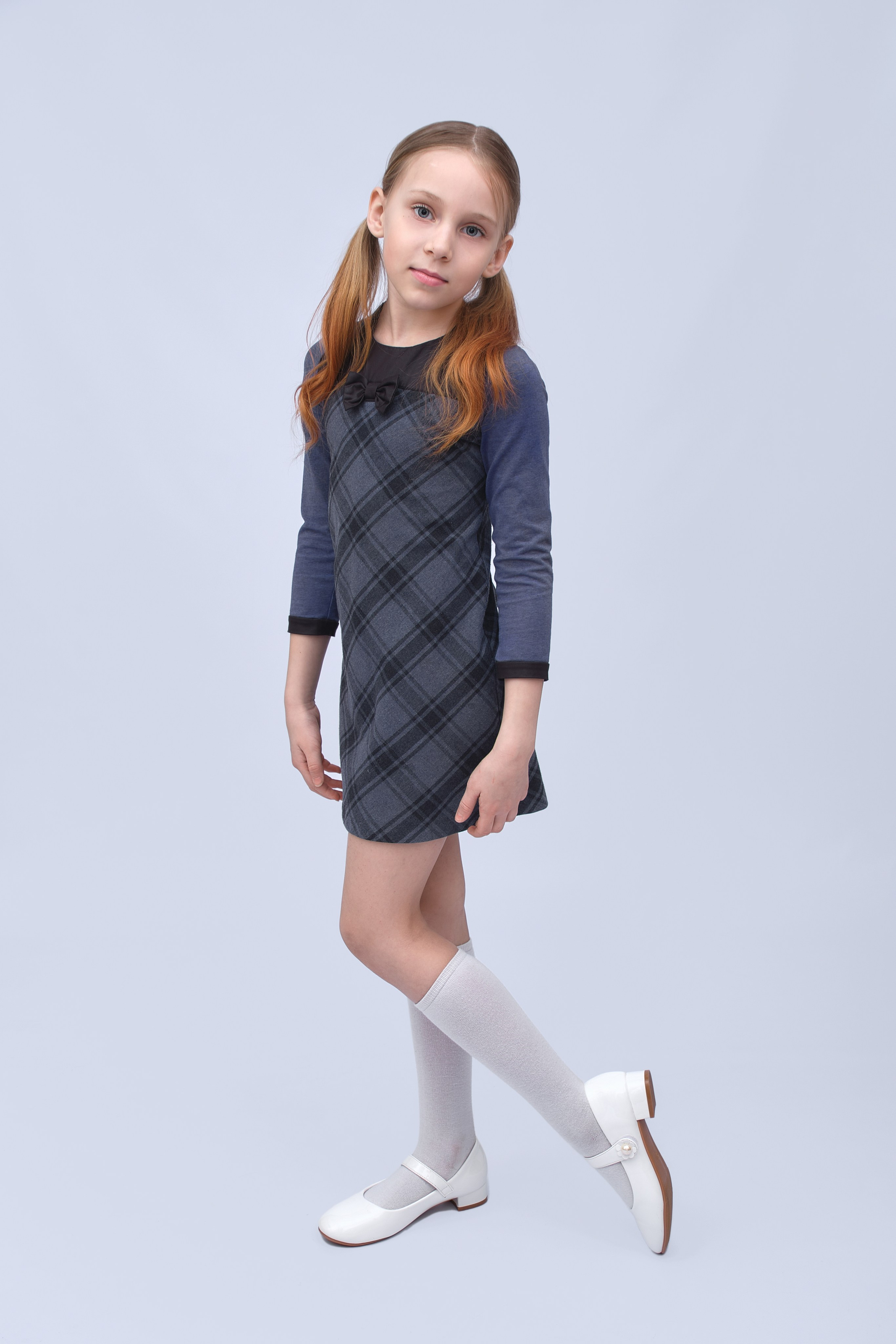 Для каталога на фоне (с моделью). Семейный и женский фотограф в Новомосковске и Узловой Михеева Татьяна