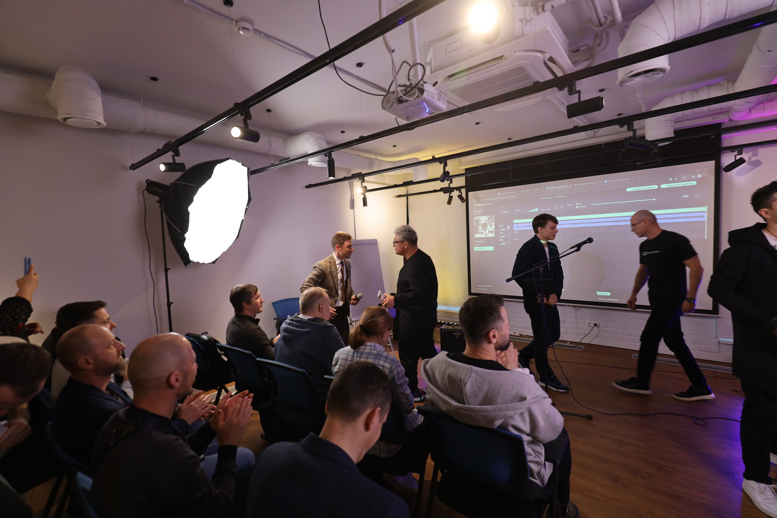 МастерМайнд 1.2. Съемка в студии под ваш запрос, студийные съемки, фотографии архитектурных объектов — Александр Евстигнеев — фотограф Москва