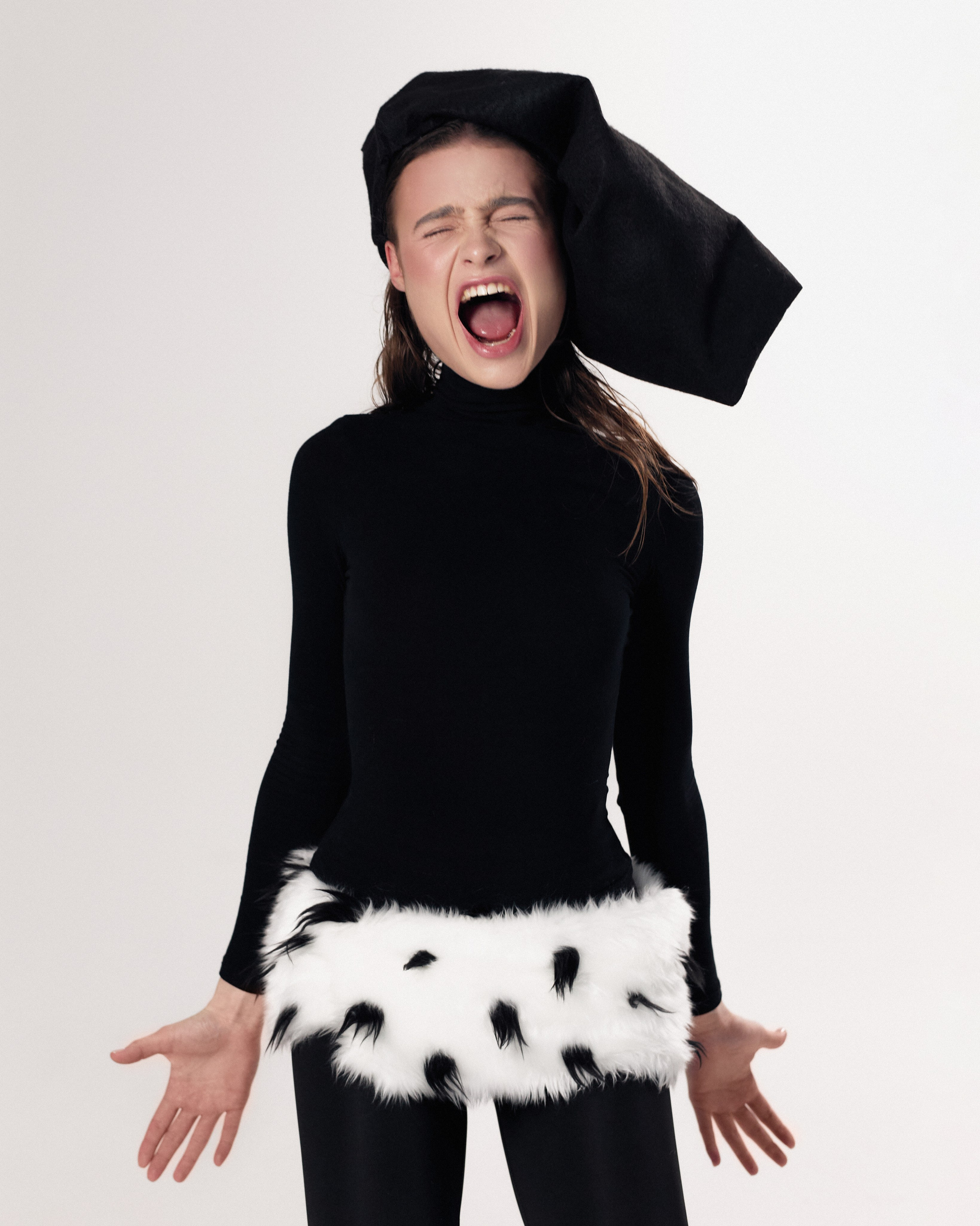 Violetta / art. Влада Зюзина — adalwzet posmotri — коммерческий фотограф в Москве — портретный фотограф, фотограф для брендов